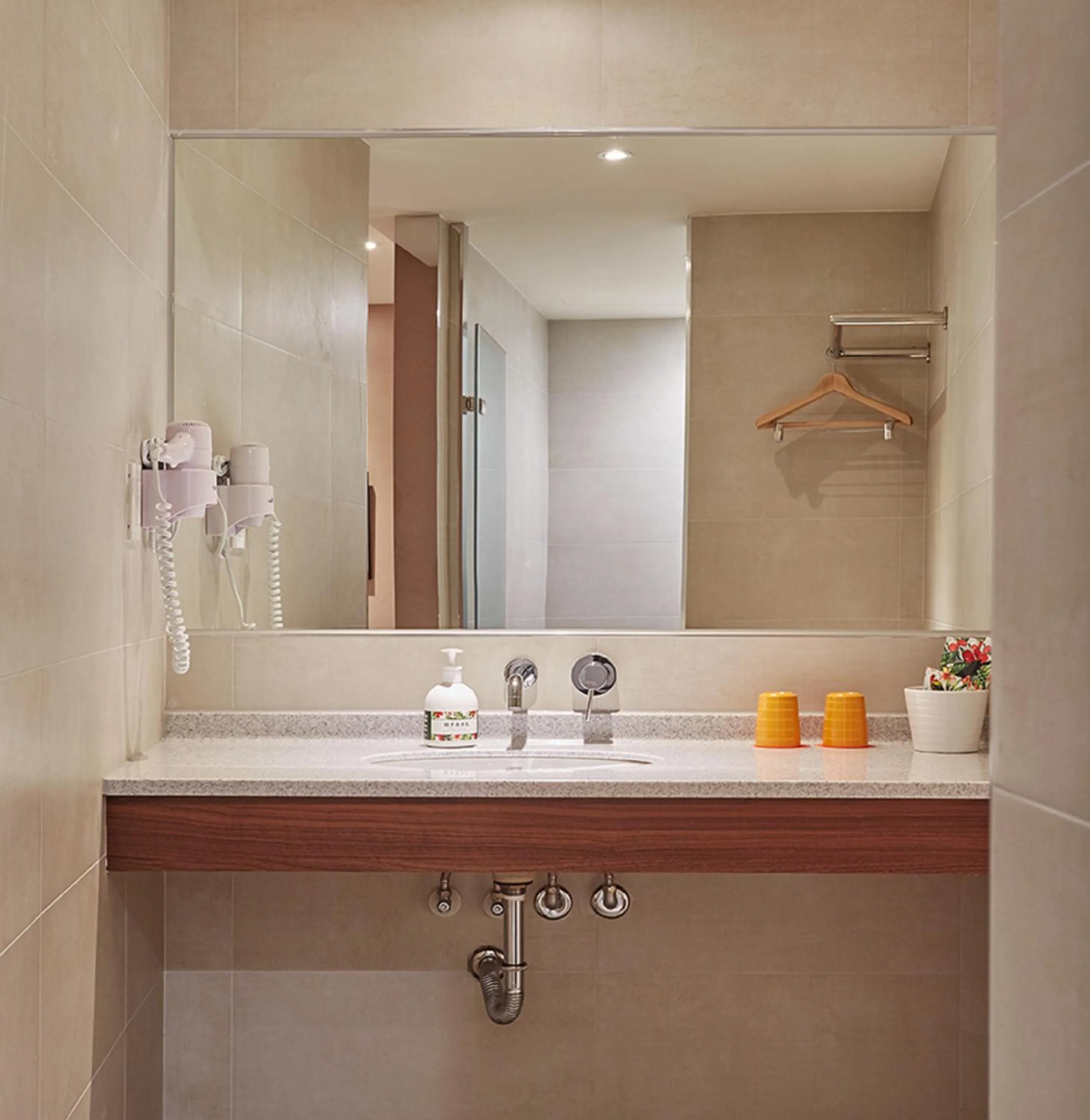 Toilet in Orange Hotel - Wenhua, Chiayi