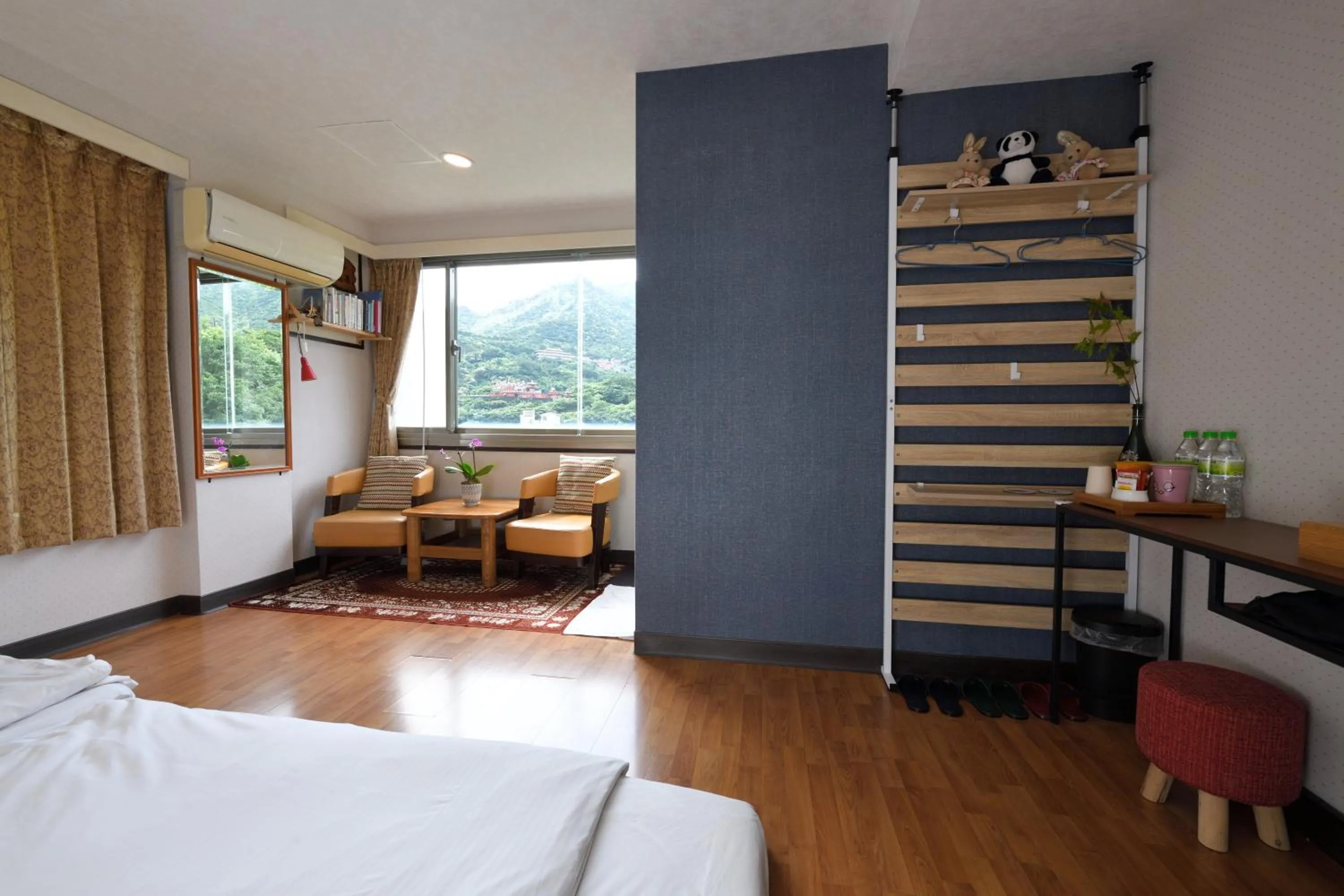 Photo of the whole room, Bed in Levite Villa