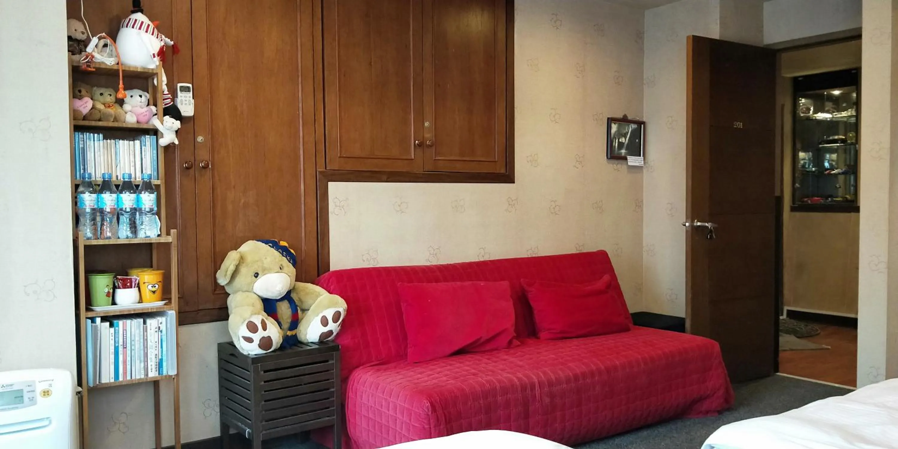 Library, Bed in Levite Villa