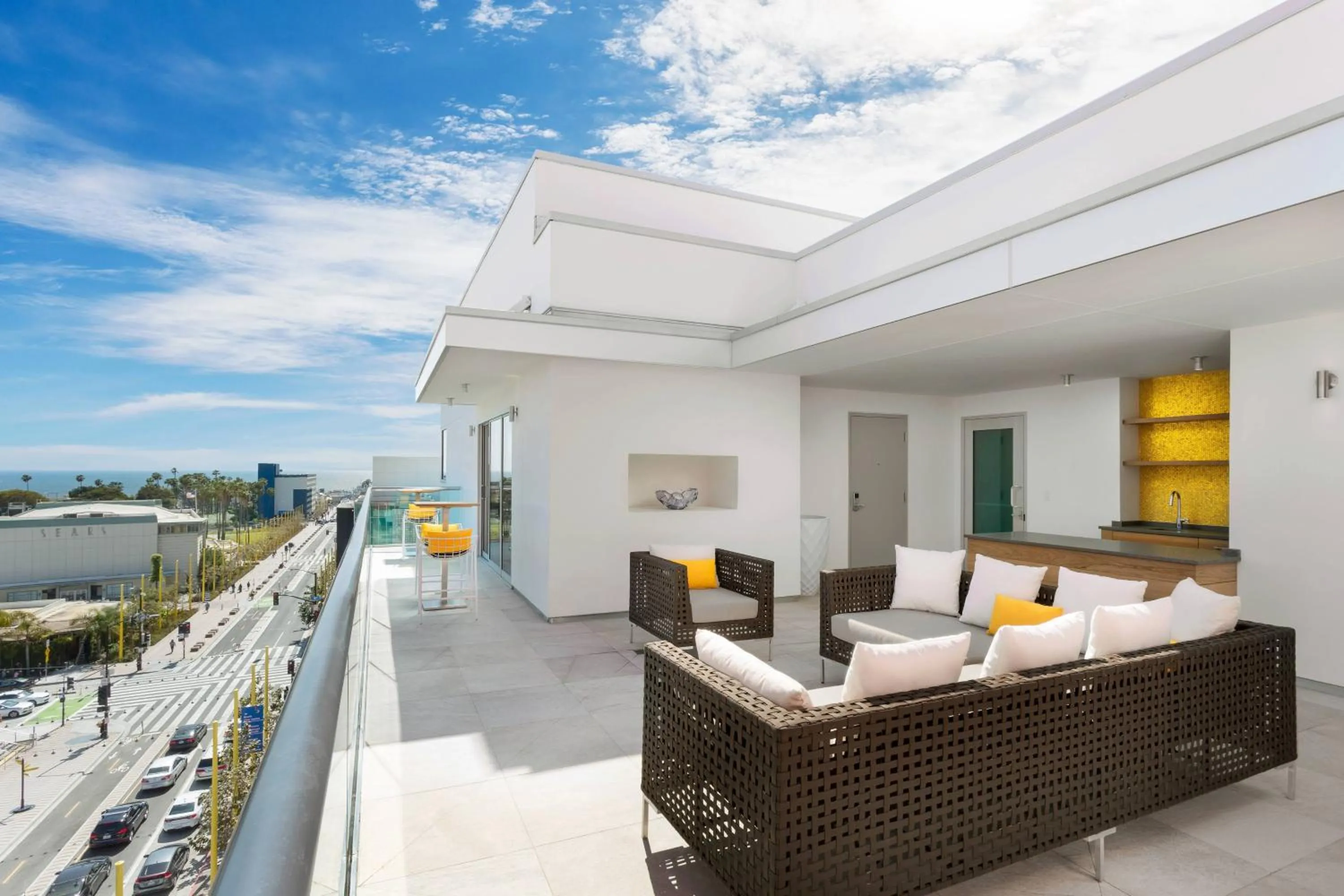 Photo of the whole room in Courtyard by Marriott Santa Monica