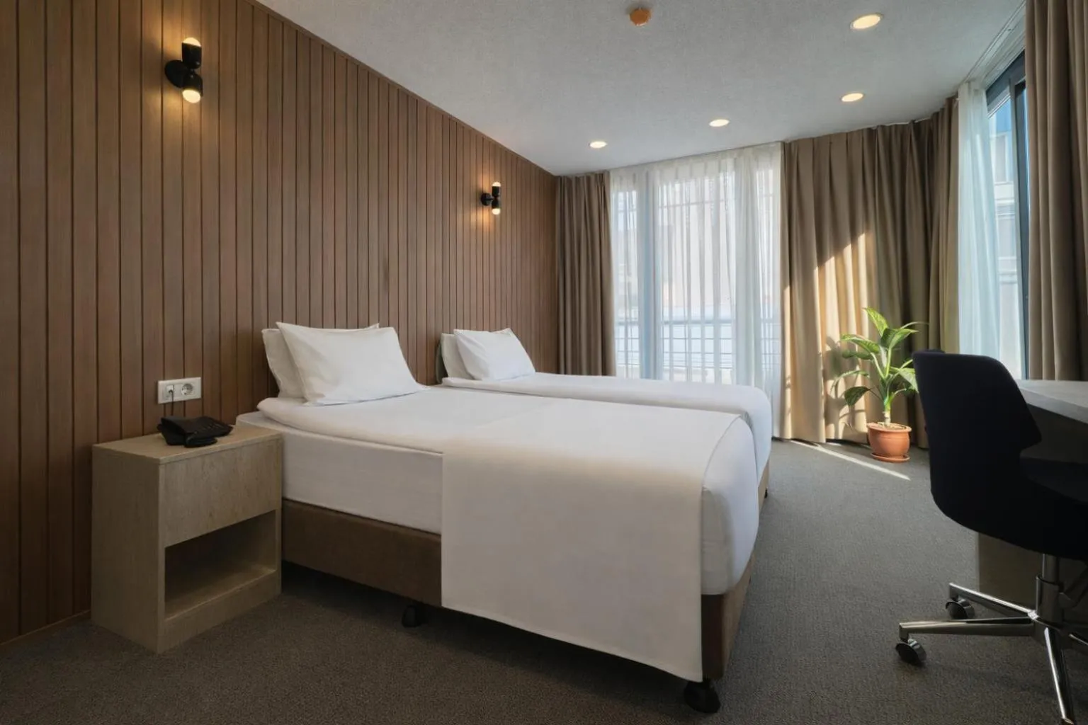 Bedroom, Bed in Hotel Evsen