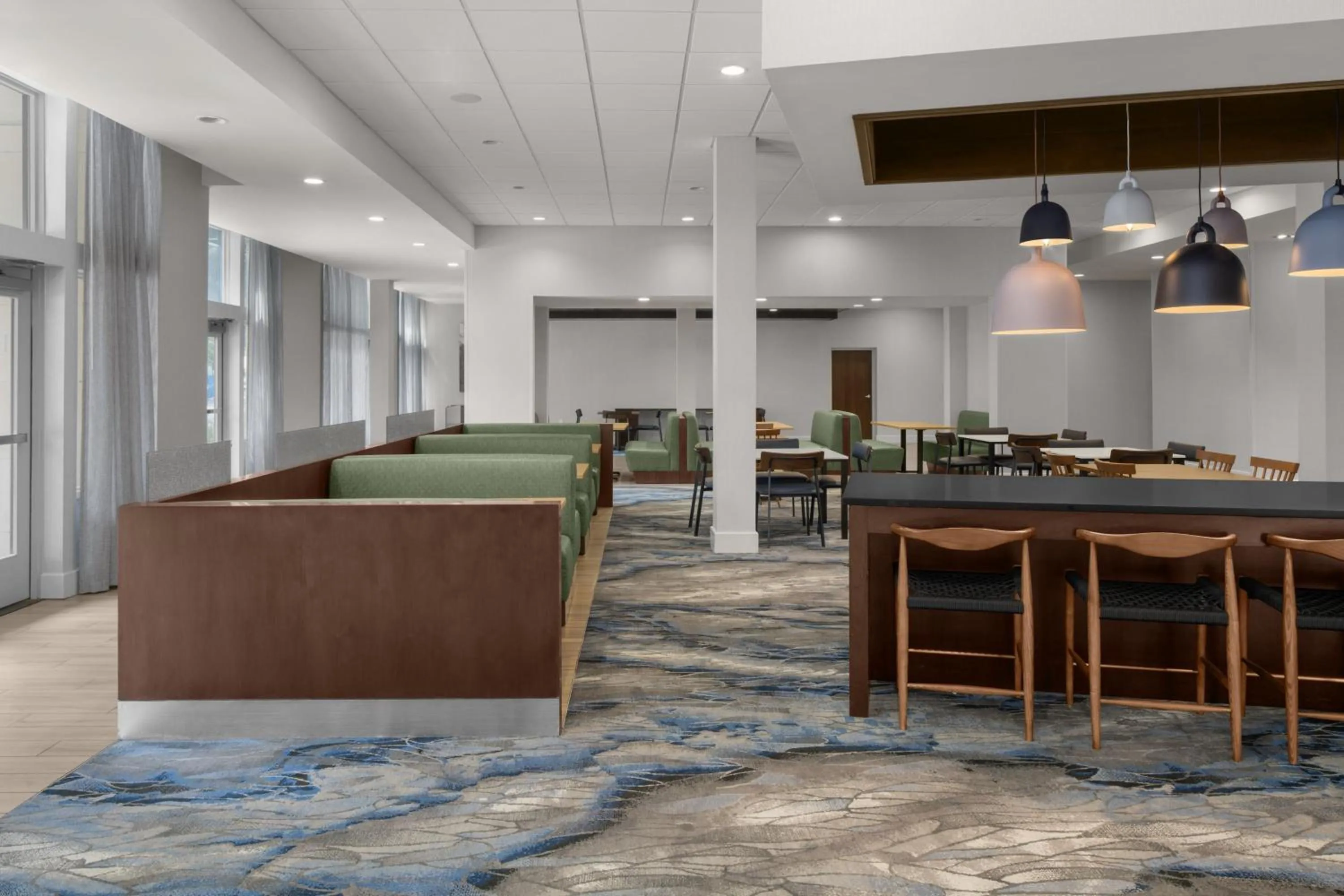 Breakfast in Fairfield Inn & Suites by Marriott Savannah Downtown Historic District