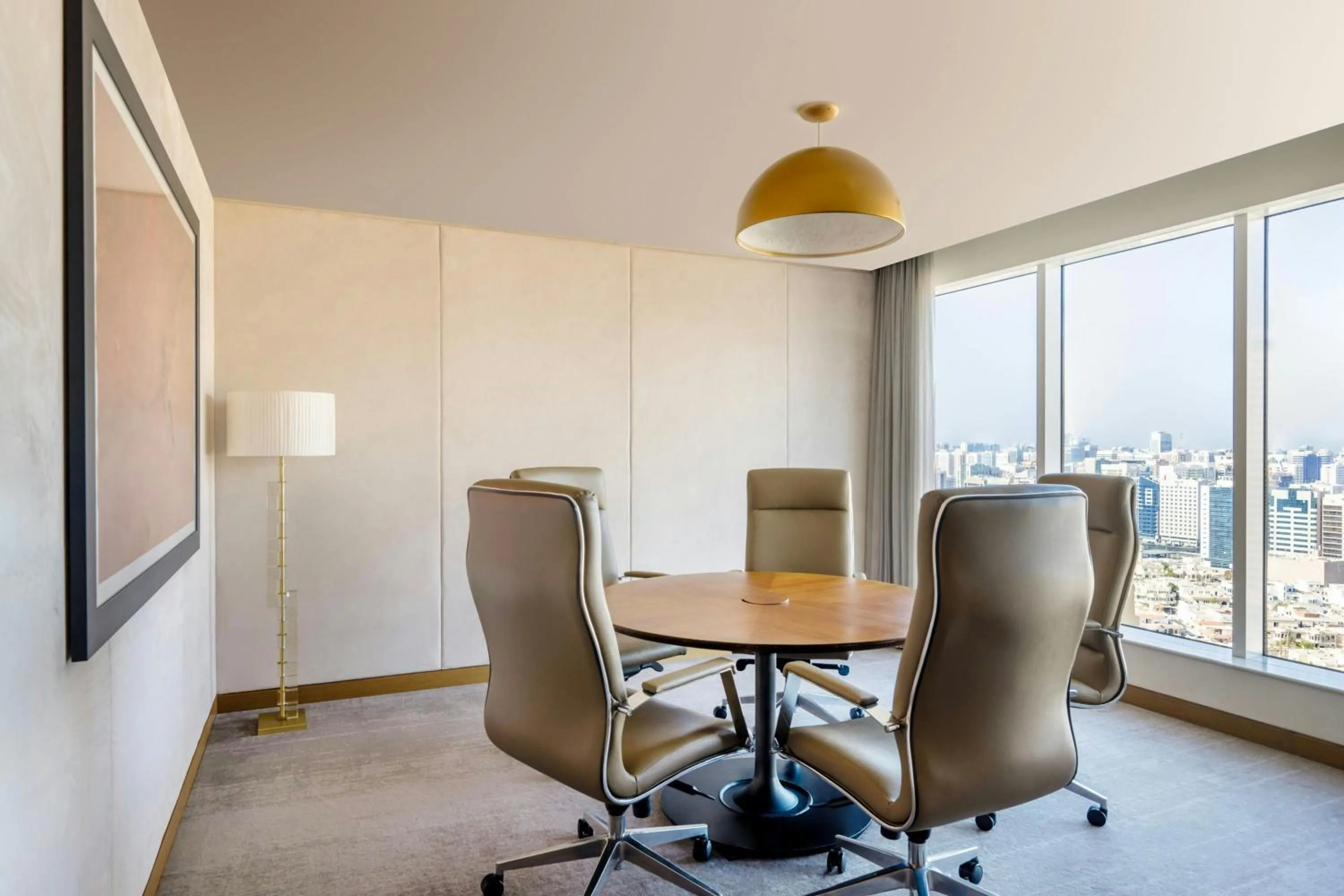 Lounge or bar in Marriott Hotel Downtown Abu Dhabi