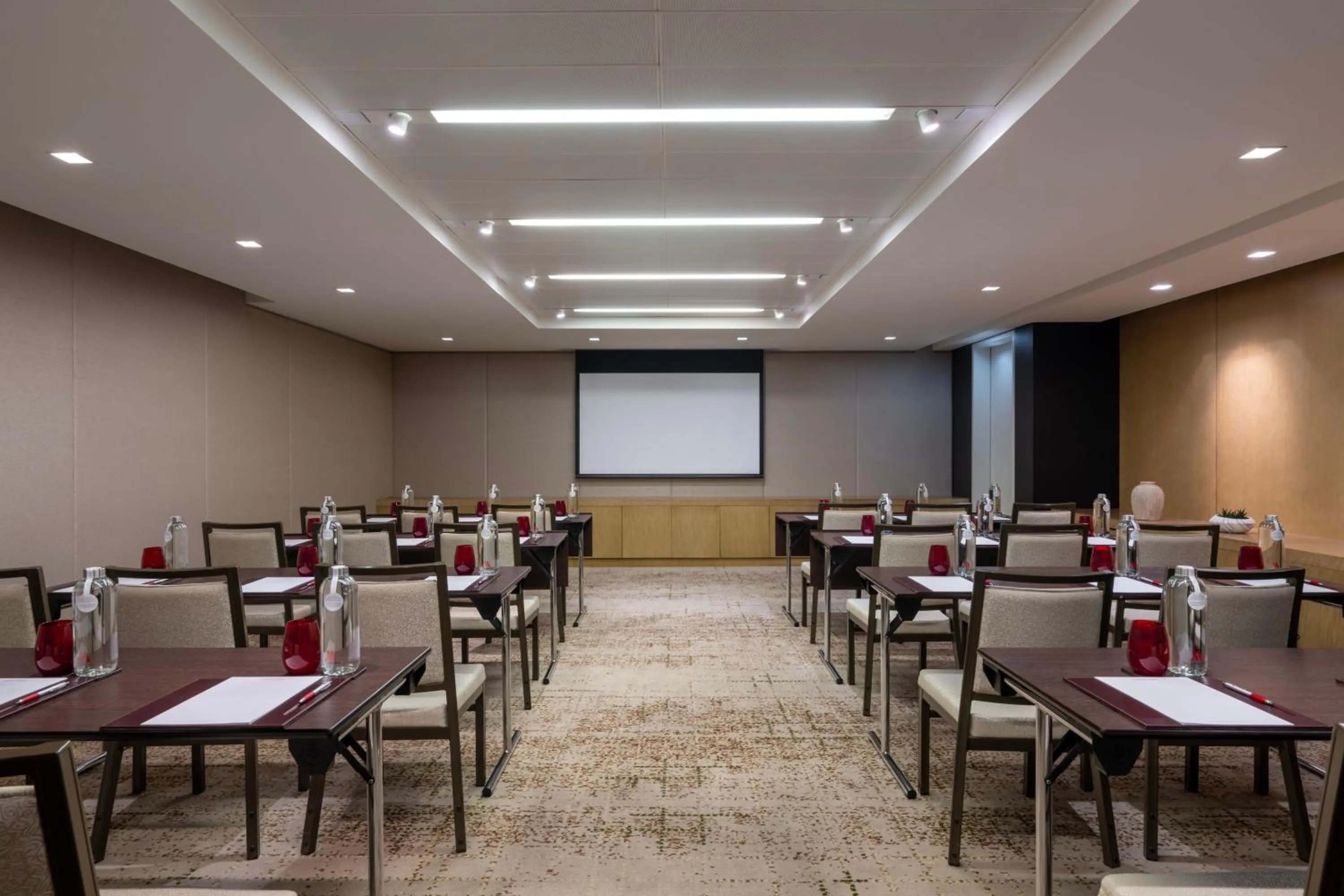 Meeting/conference room in Marriott Hotel Downtown Abu Dhabi