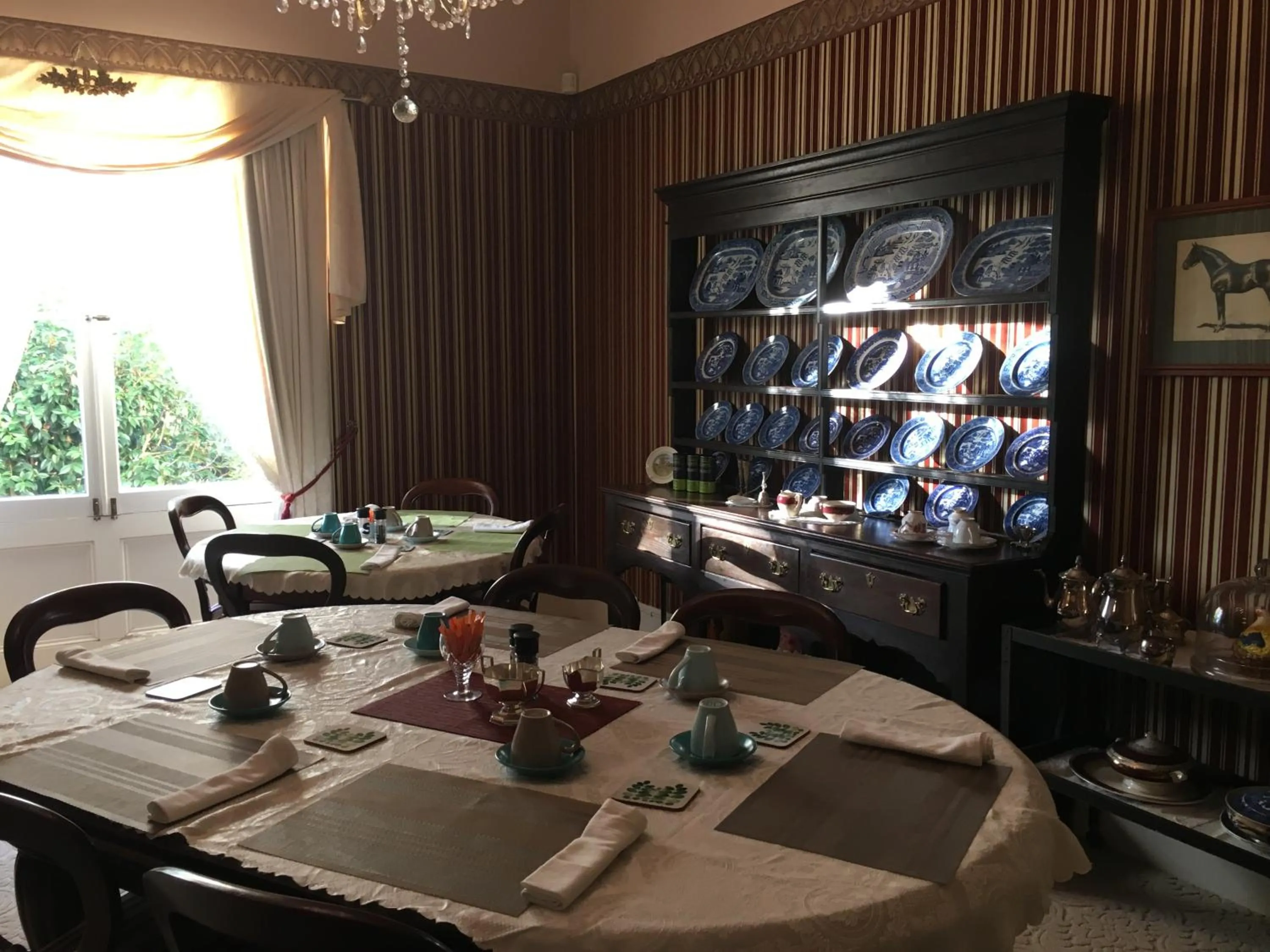 Breakfast in Boscobel of Tasmania