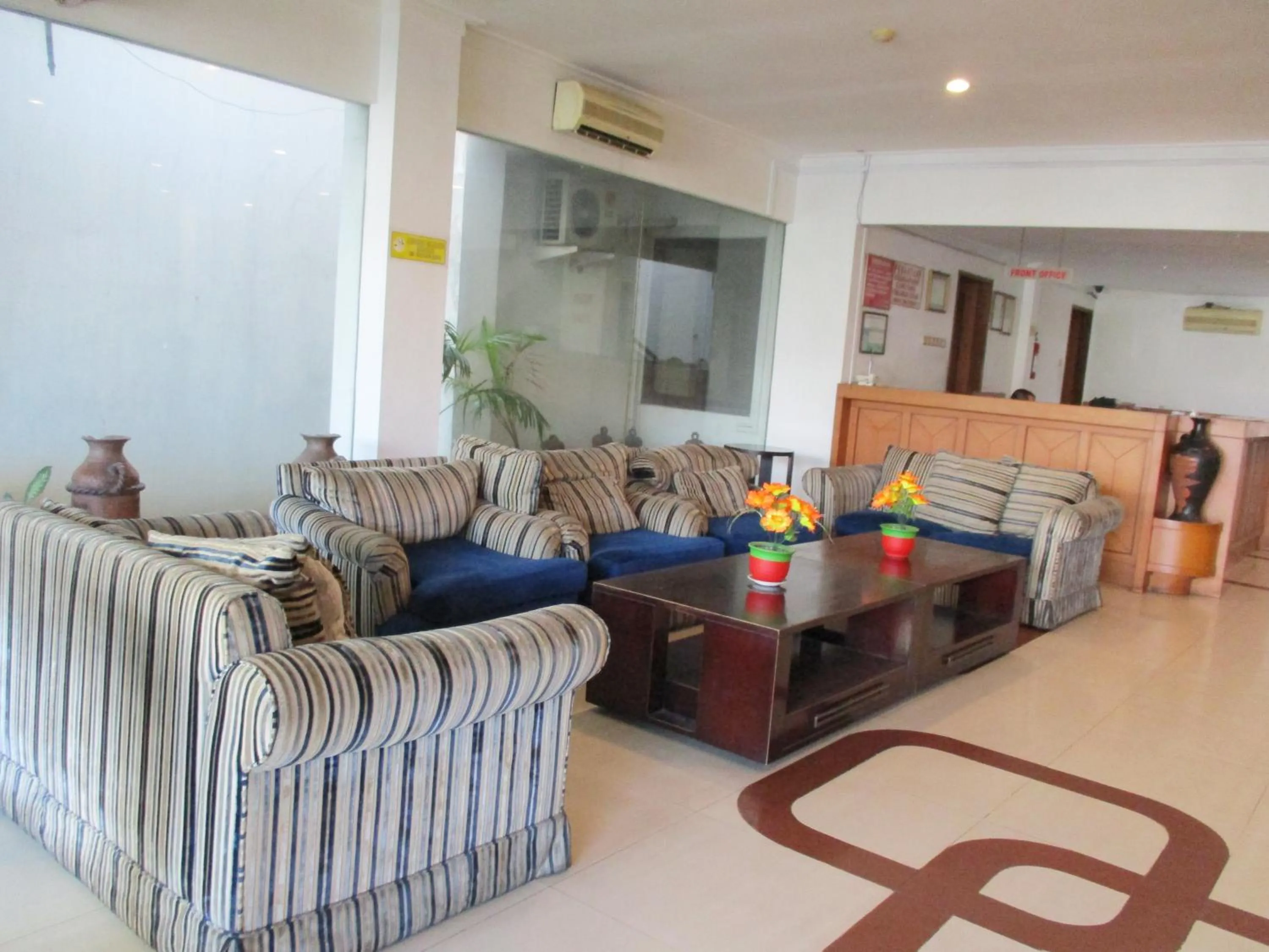 Lobby or reception in Hotel Caravan Tanah Abang