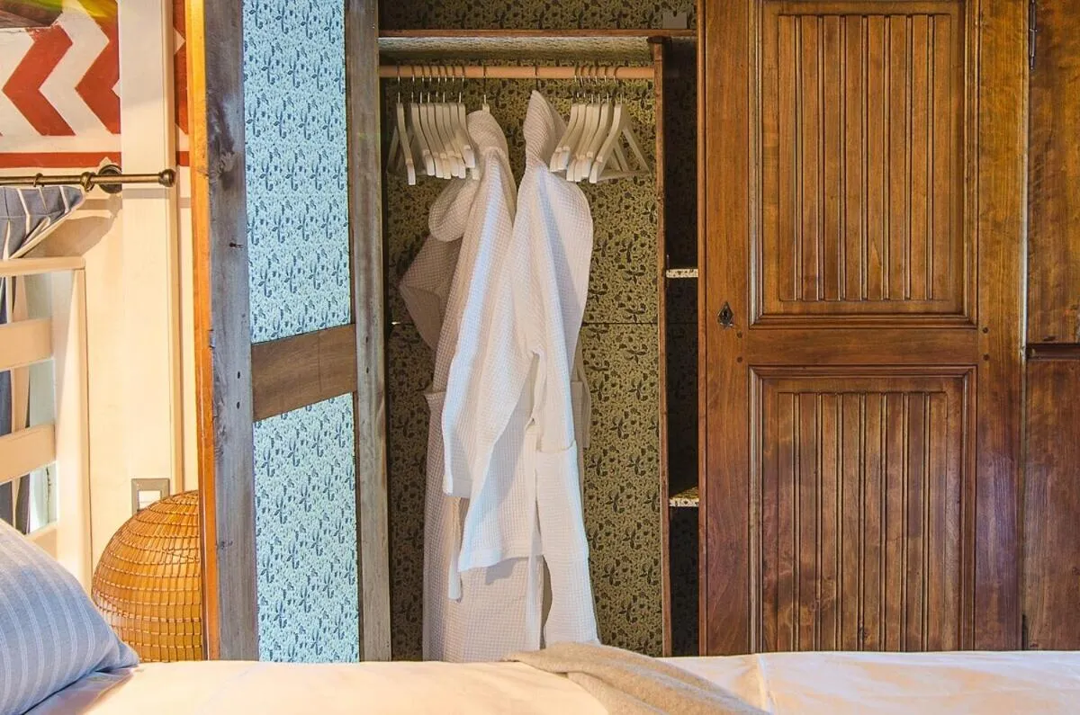 Bedroom in Chocolat au Lac