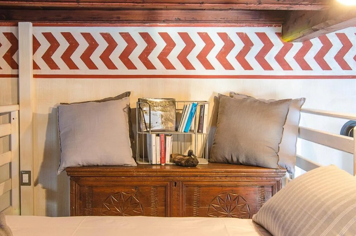 Bedroom in Chocolat au Lac