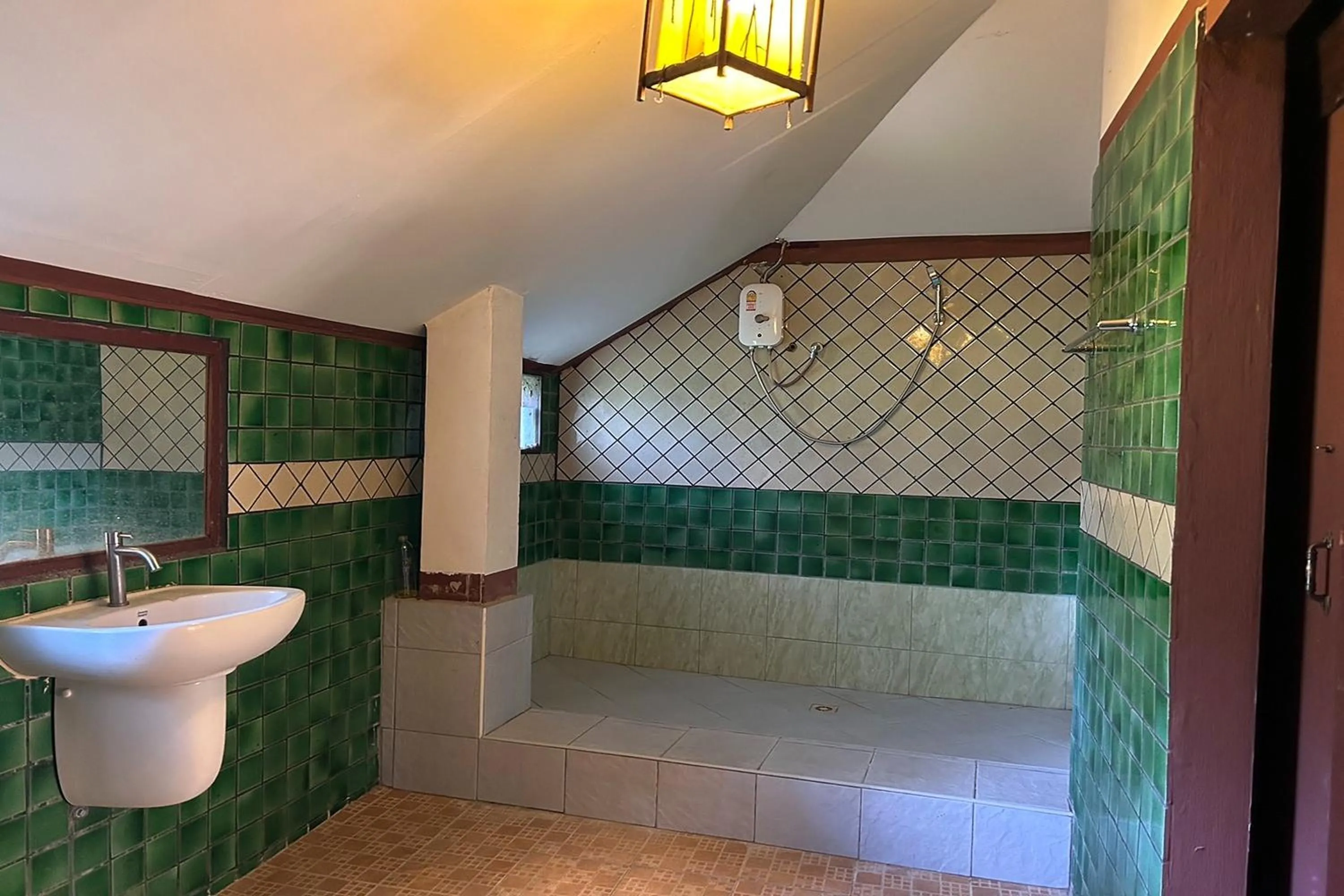 Shower in Baan Tawai Lanna Resort