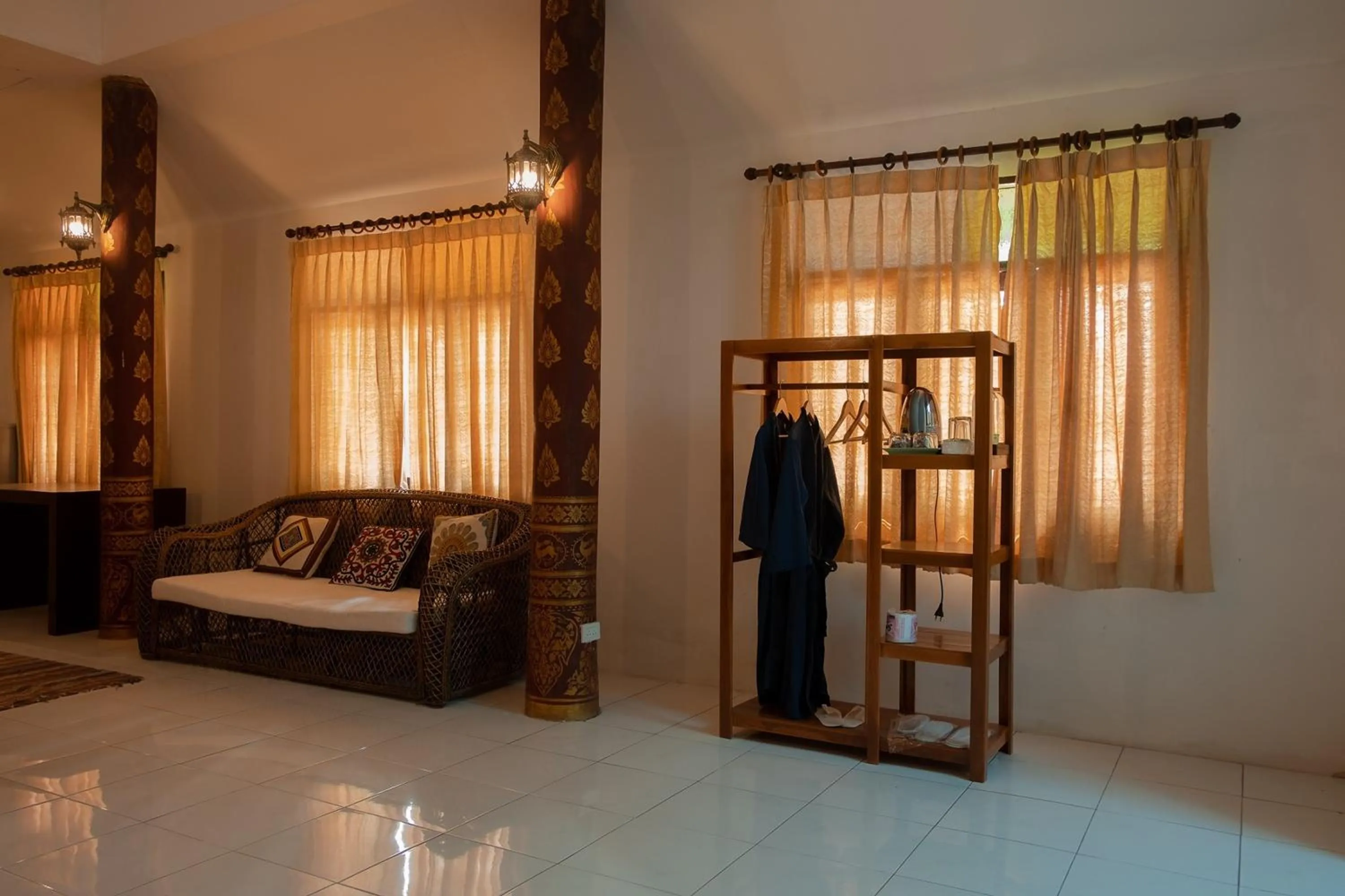 Living room, Bed in Baan Tawai Lanna Resort