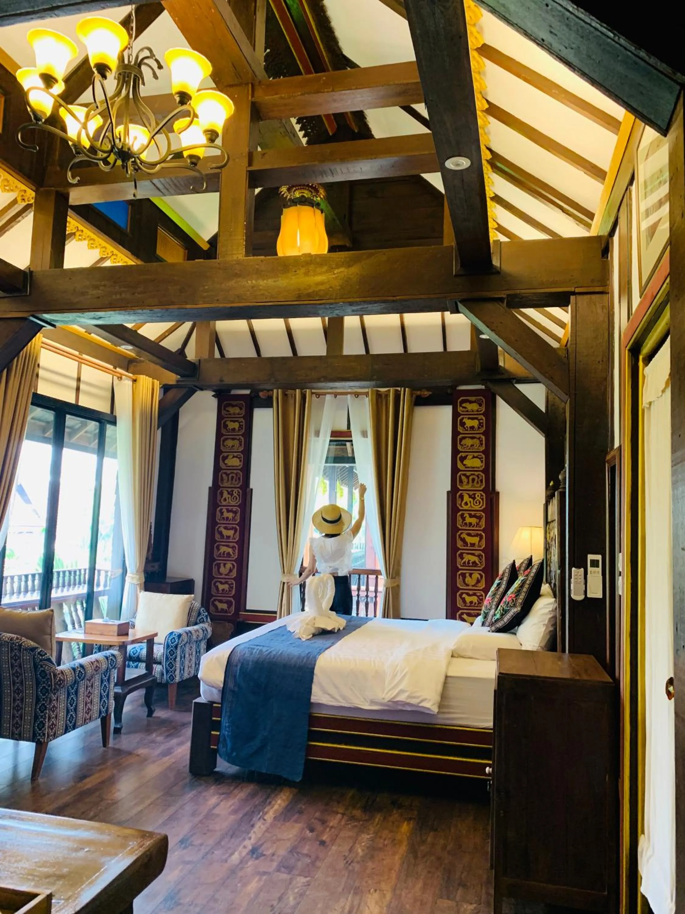 Decorative detail, Bed in Hongkhao Village