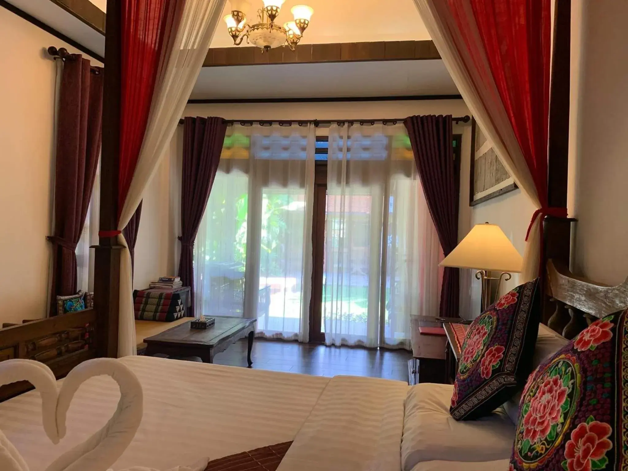 Deluxe Double Room with Bath in Hongkhao Village Deluxe Double Room with Bath in Hongkhao Village