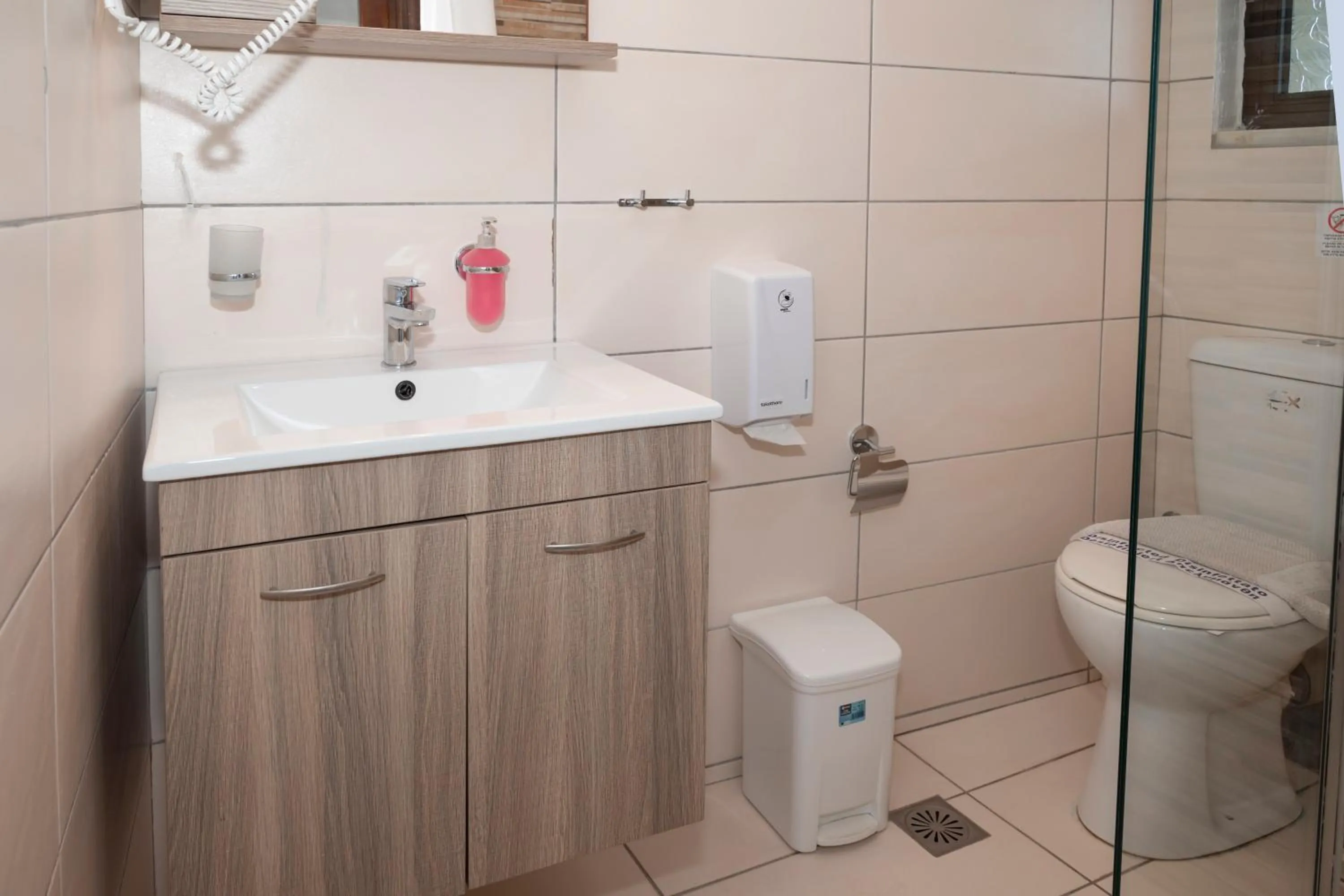 Toilet in Argo Rooms-Papadakis