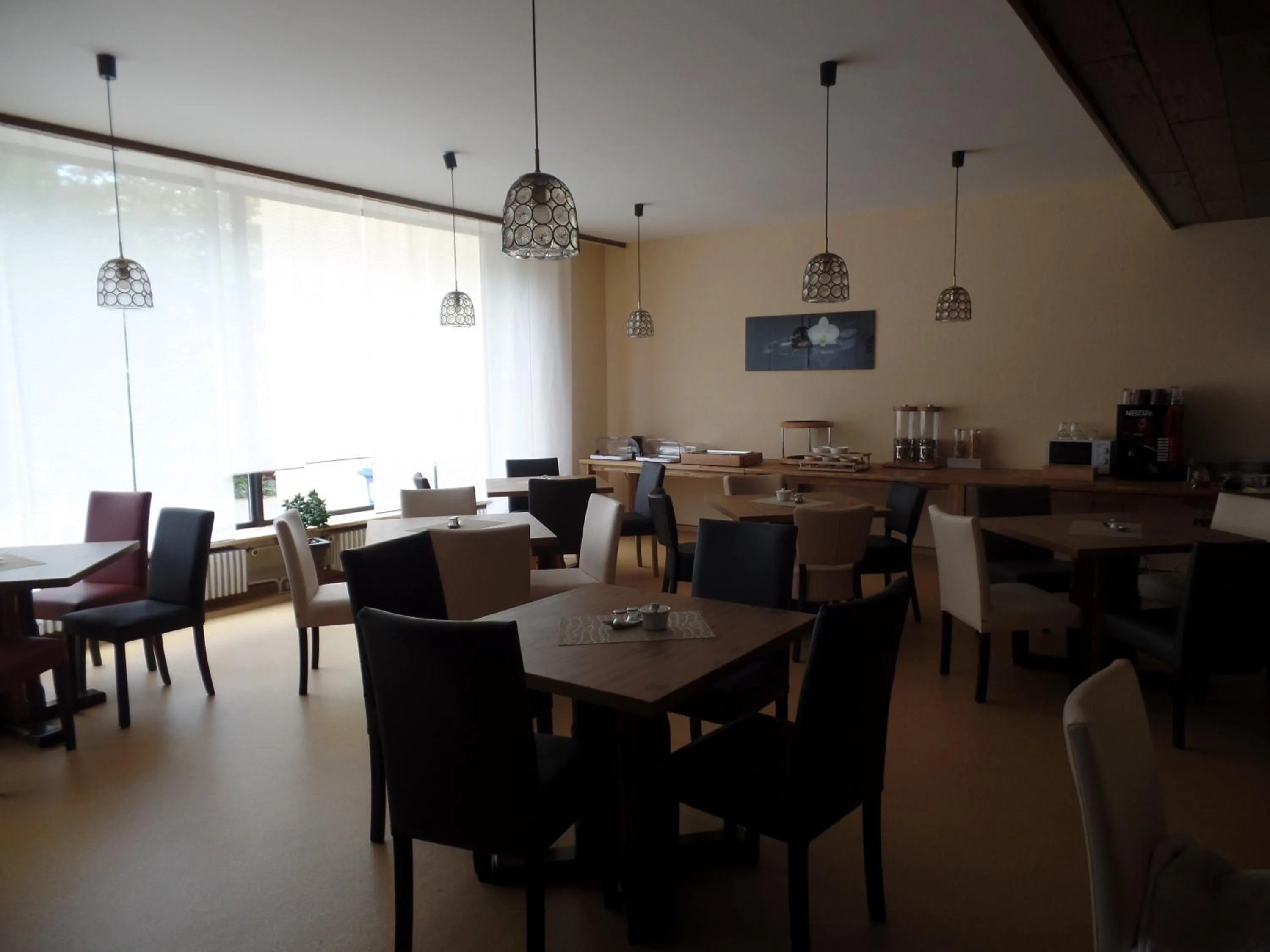 Restaurant/places to eat in Hotel M&S garni