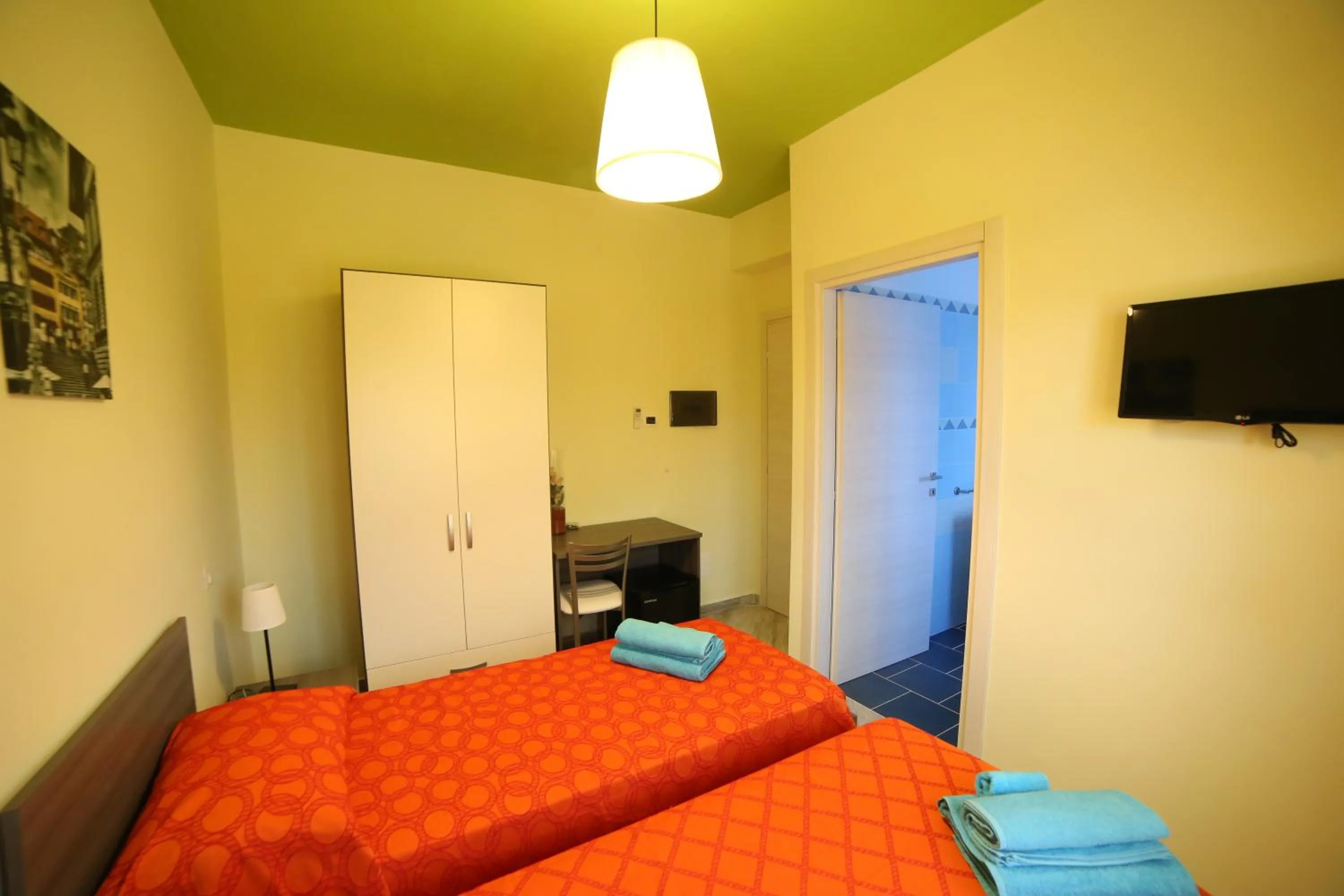 Bedroom, Bed in Parco Carrara