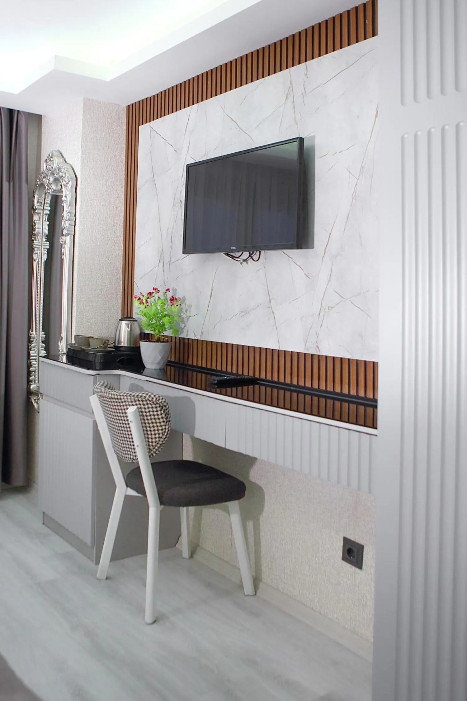 TV and multimedia in AMARA OLD CITY HOTEL & Spa