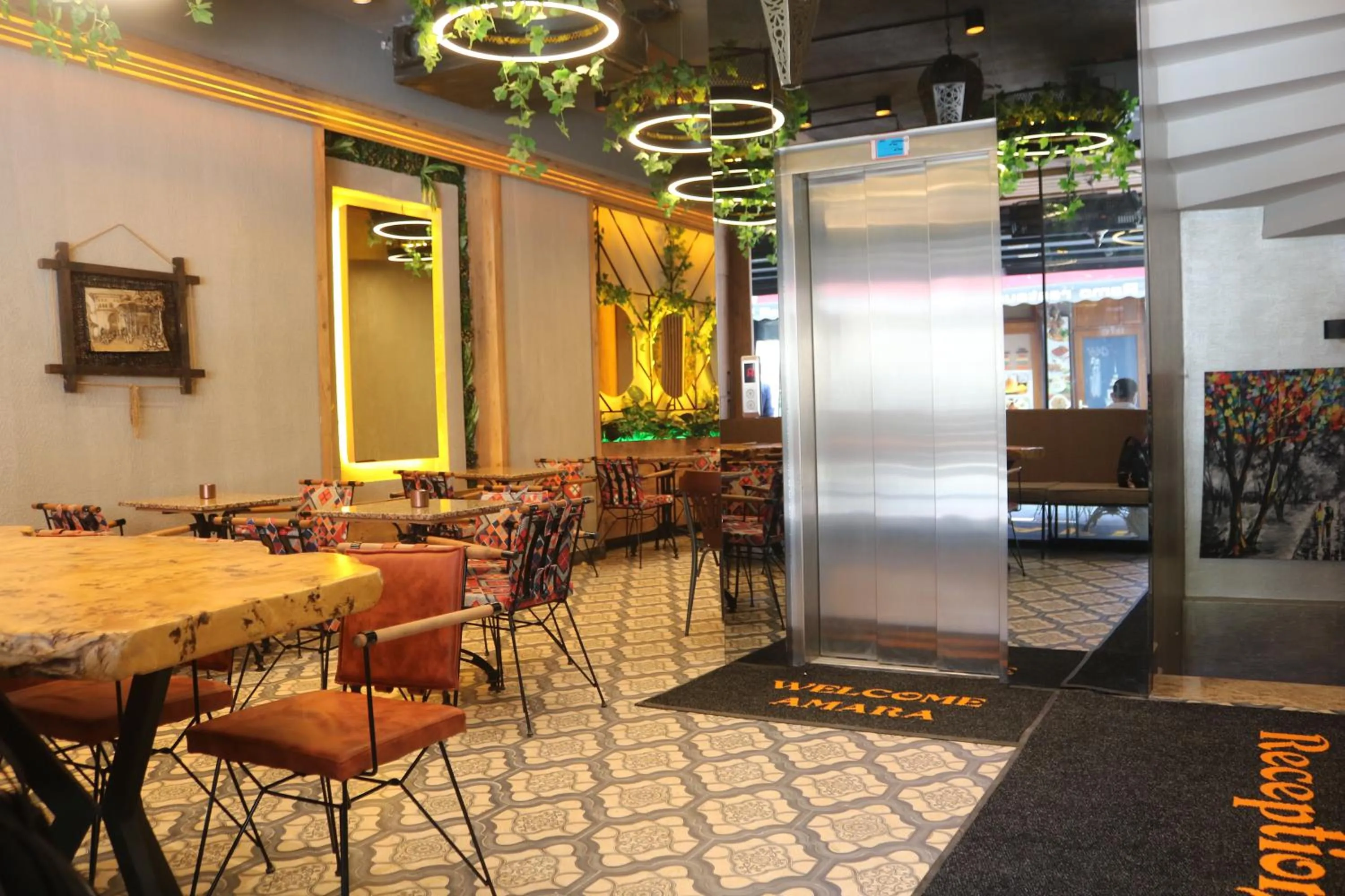 Restaurant/places to eat in AMARA OLD CITY HOTEL & Spa