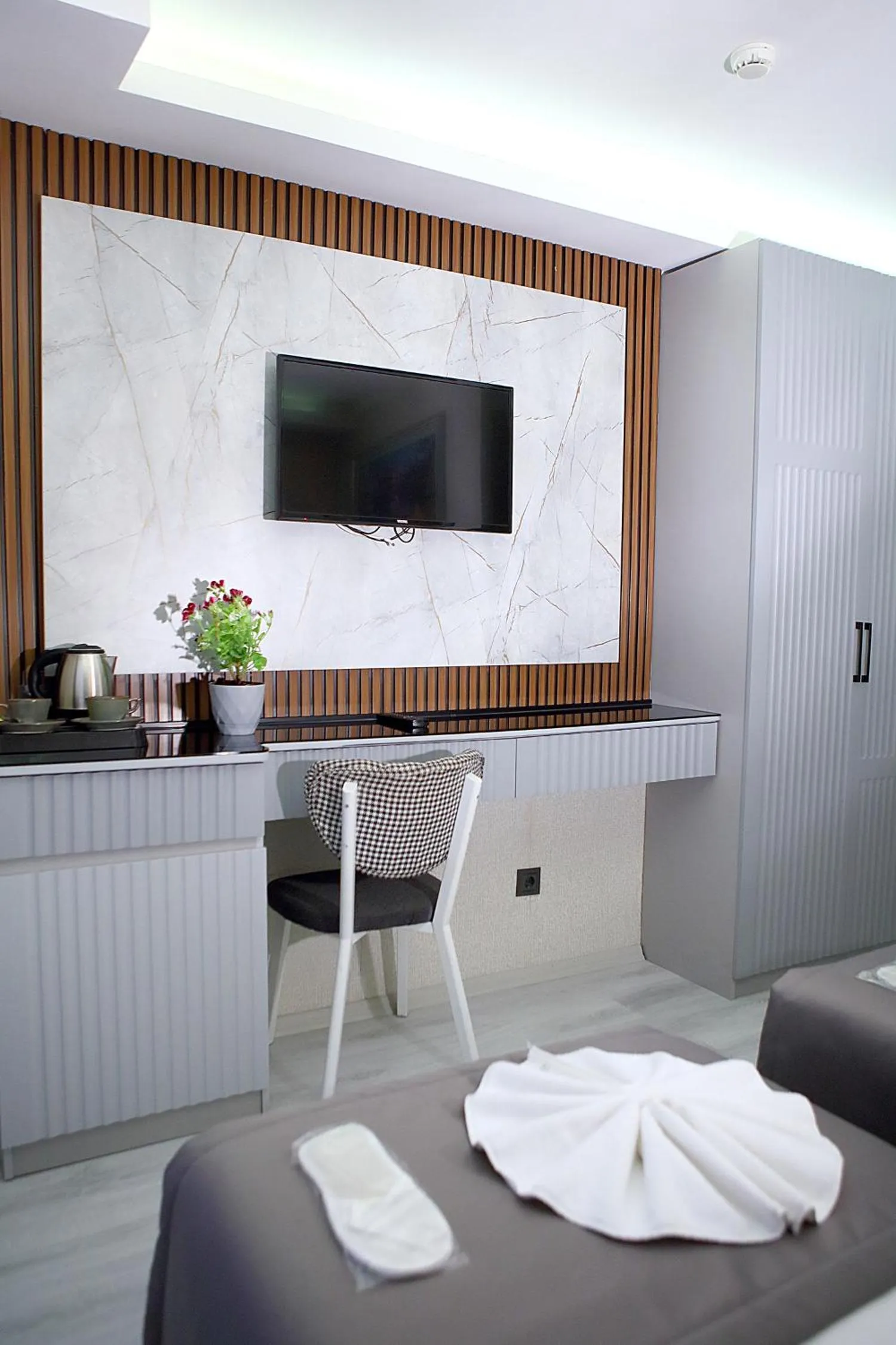 TV and multimedia in AMARA OLD CITY HOTEL & Spa