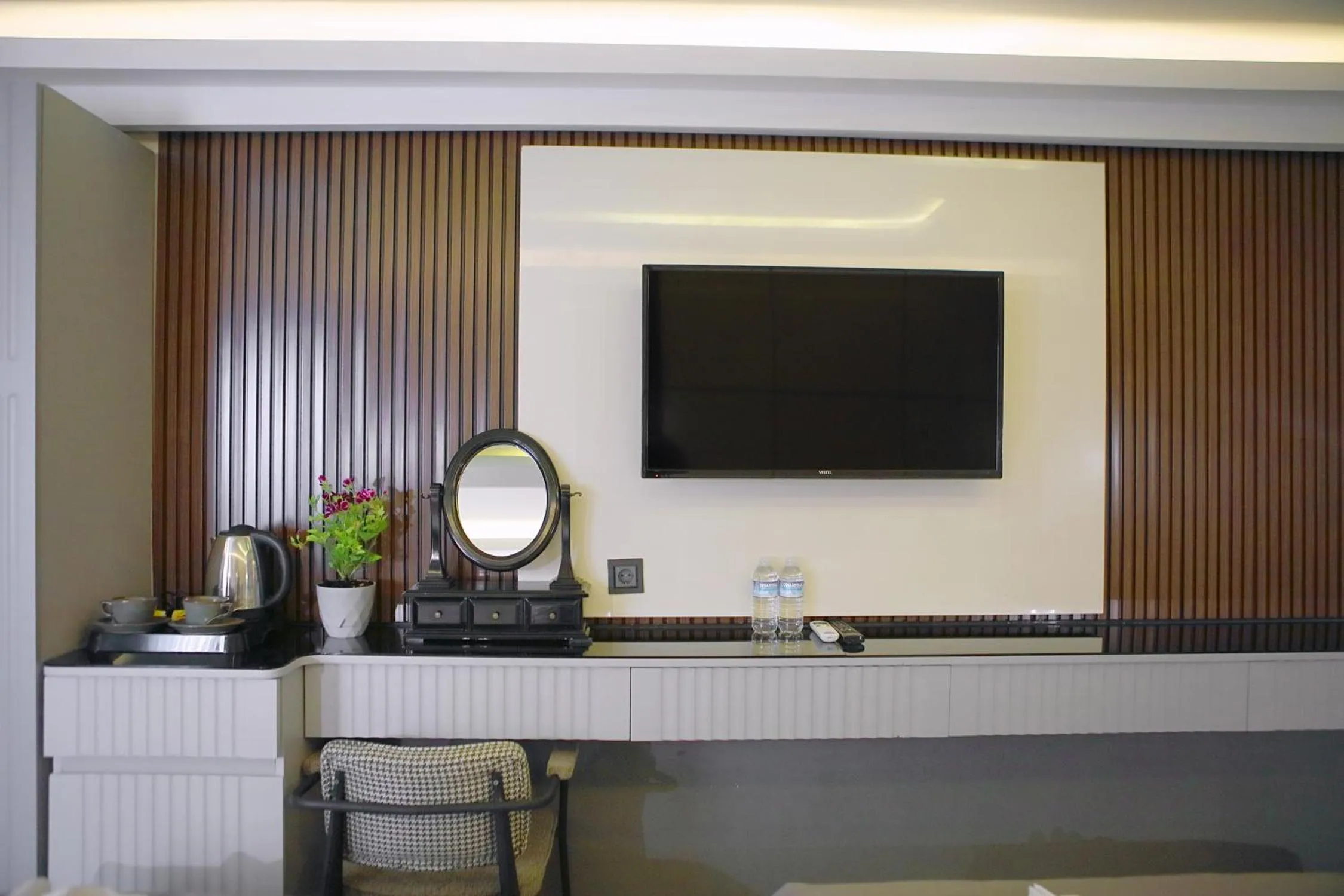 TV and multimedia in AMARA OLD CITY HOTEL & Spa