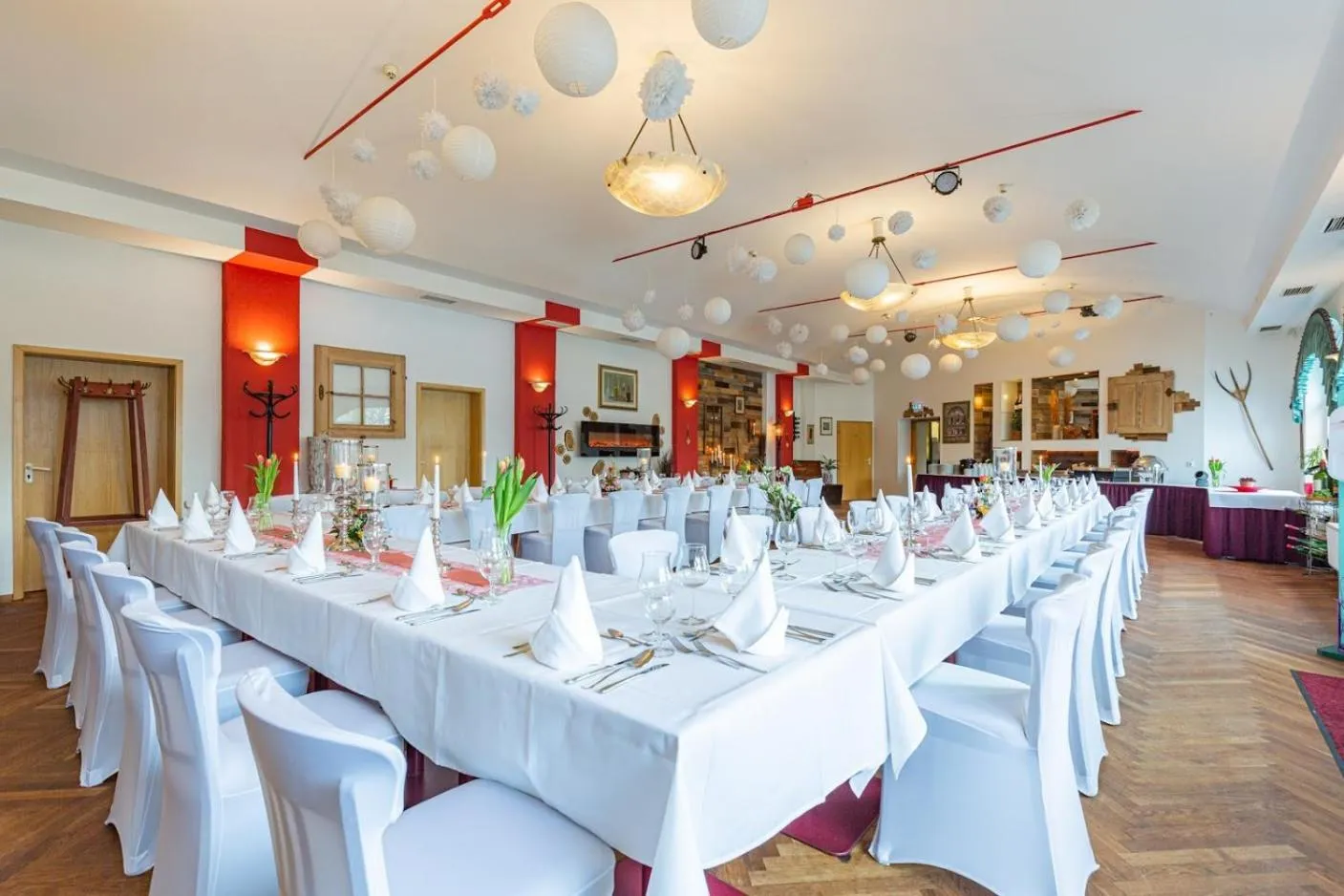 Restaurant/places to eat in Bergschlößchen