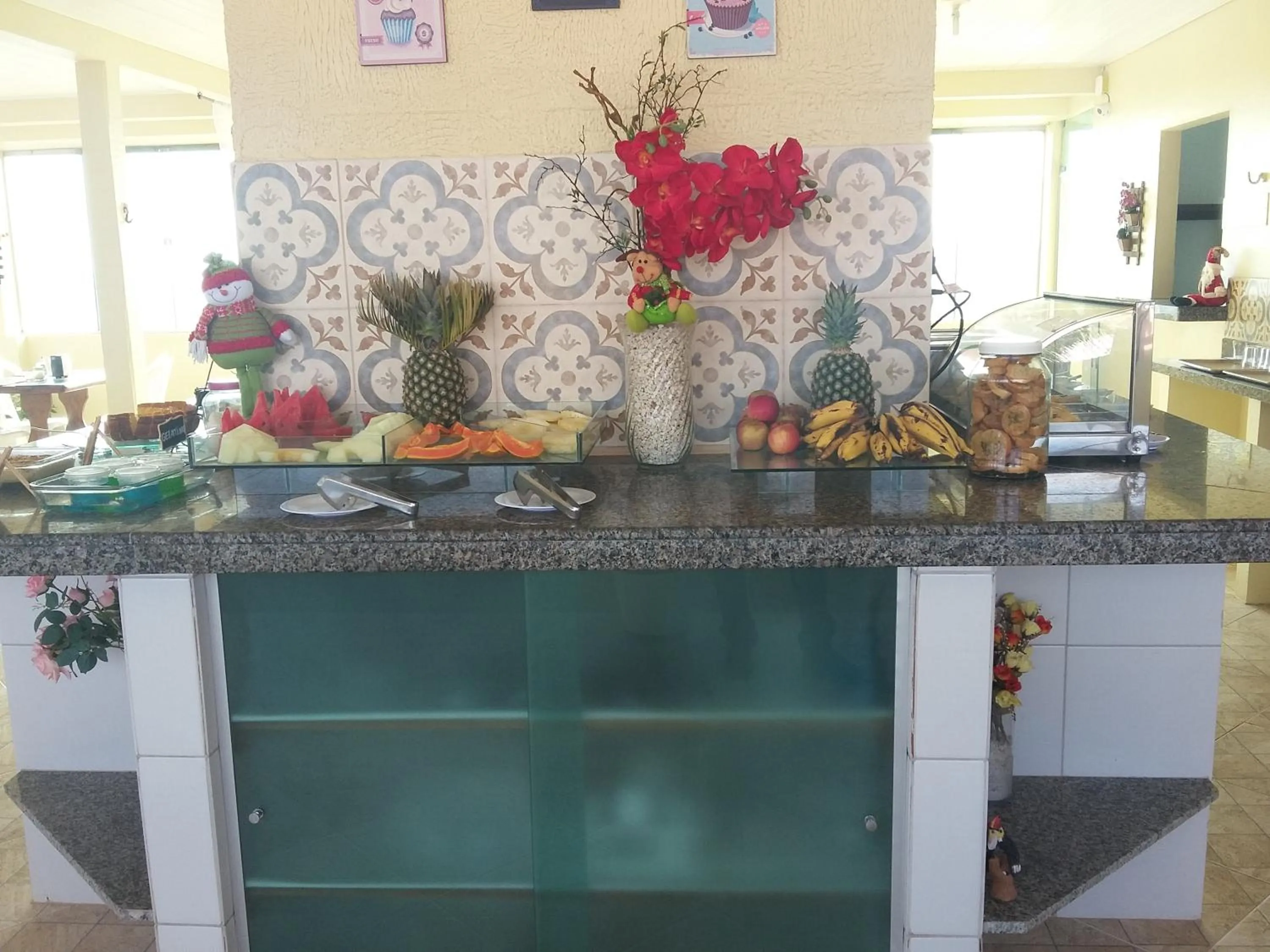 Buffet breakfast in Hotel Concha do Mar