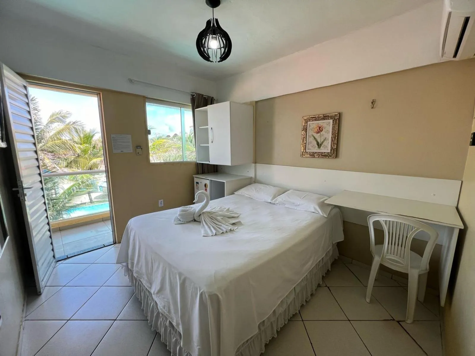 Bed in Hotel Concha do Mar