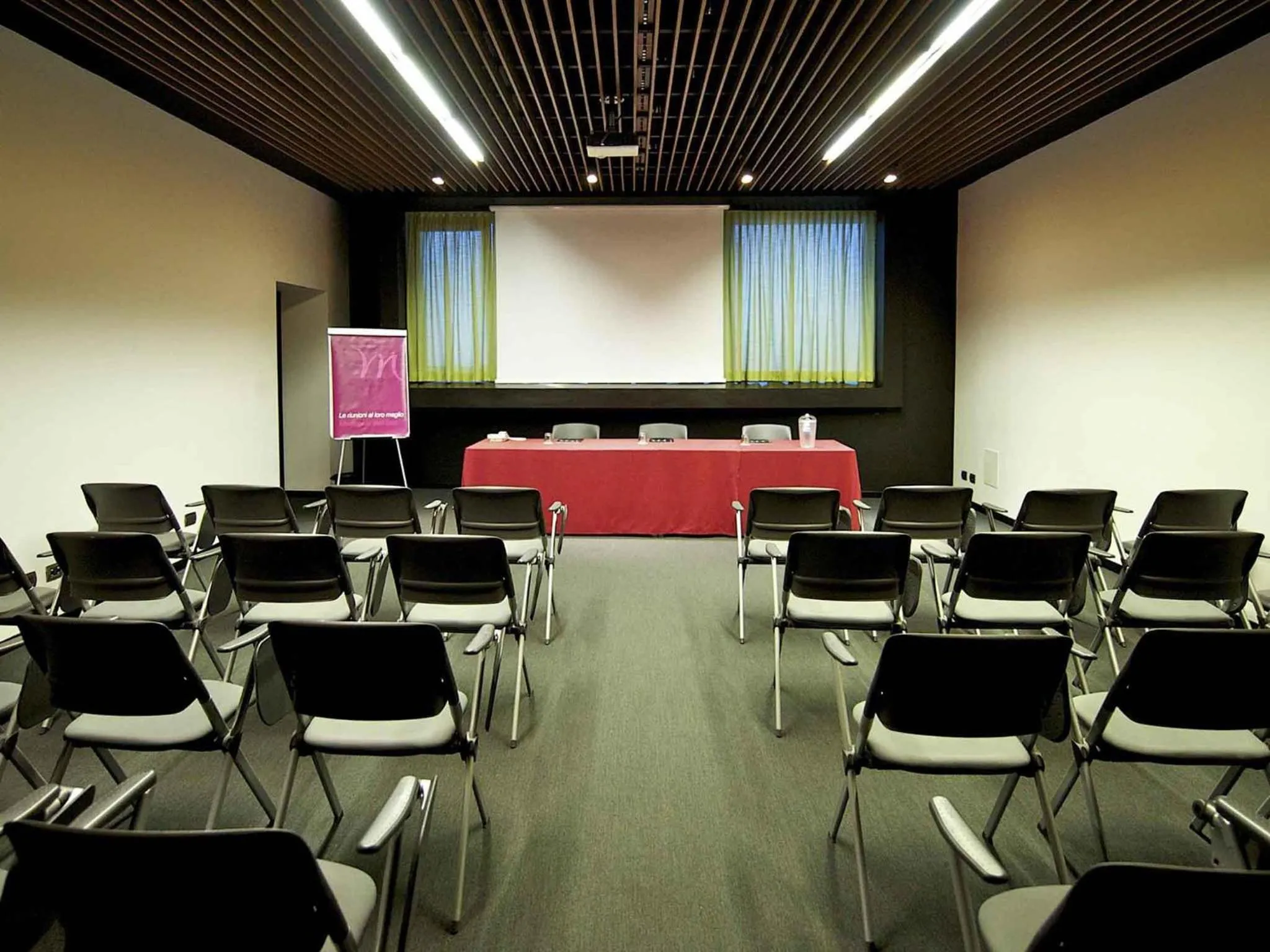Meeting/conference room in Mercure Nerocubo Rovereto