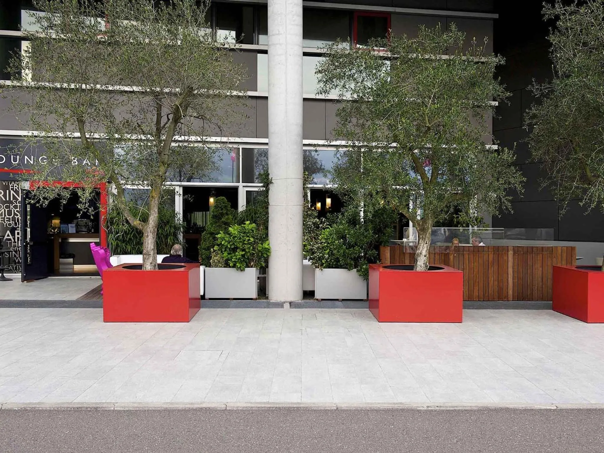 Lounge or bar in Mercure Nerocubo Rovereto