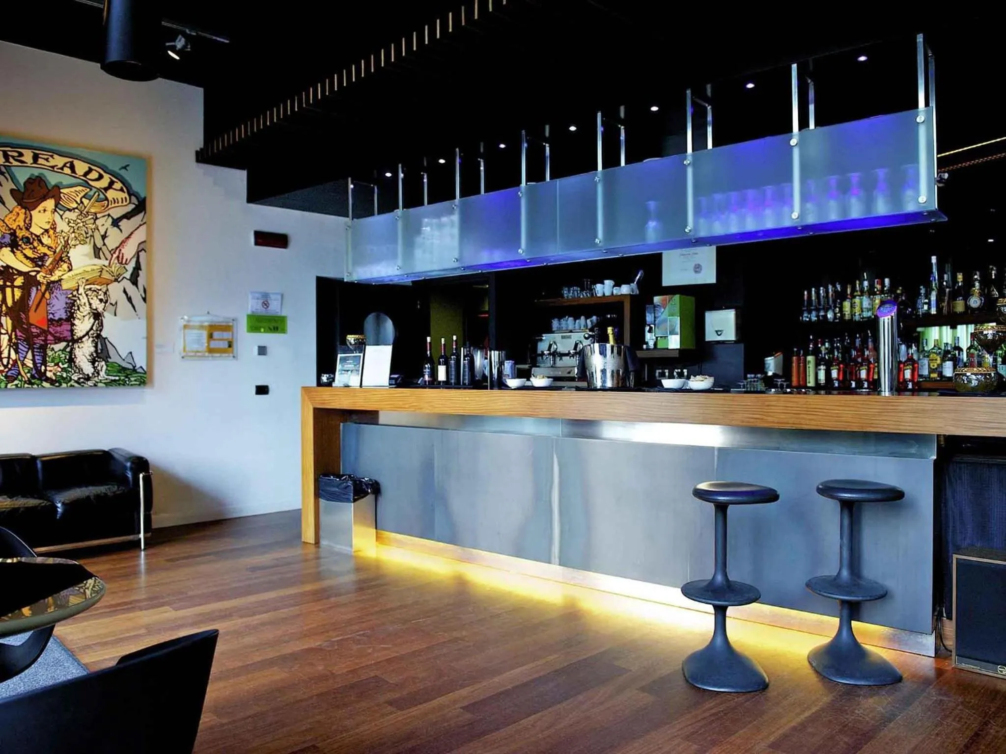 Lounge or bar in Mercure Nerocubo Rovereto