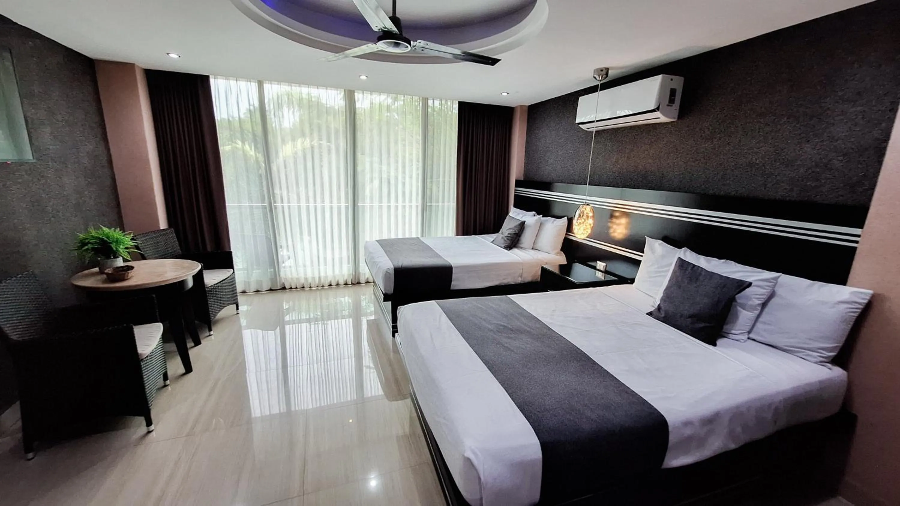 Bed in Hotel & Suites Country Valladolid