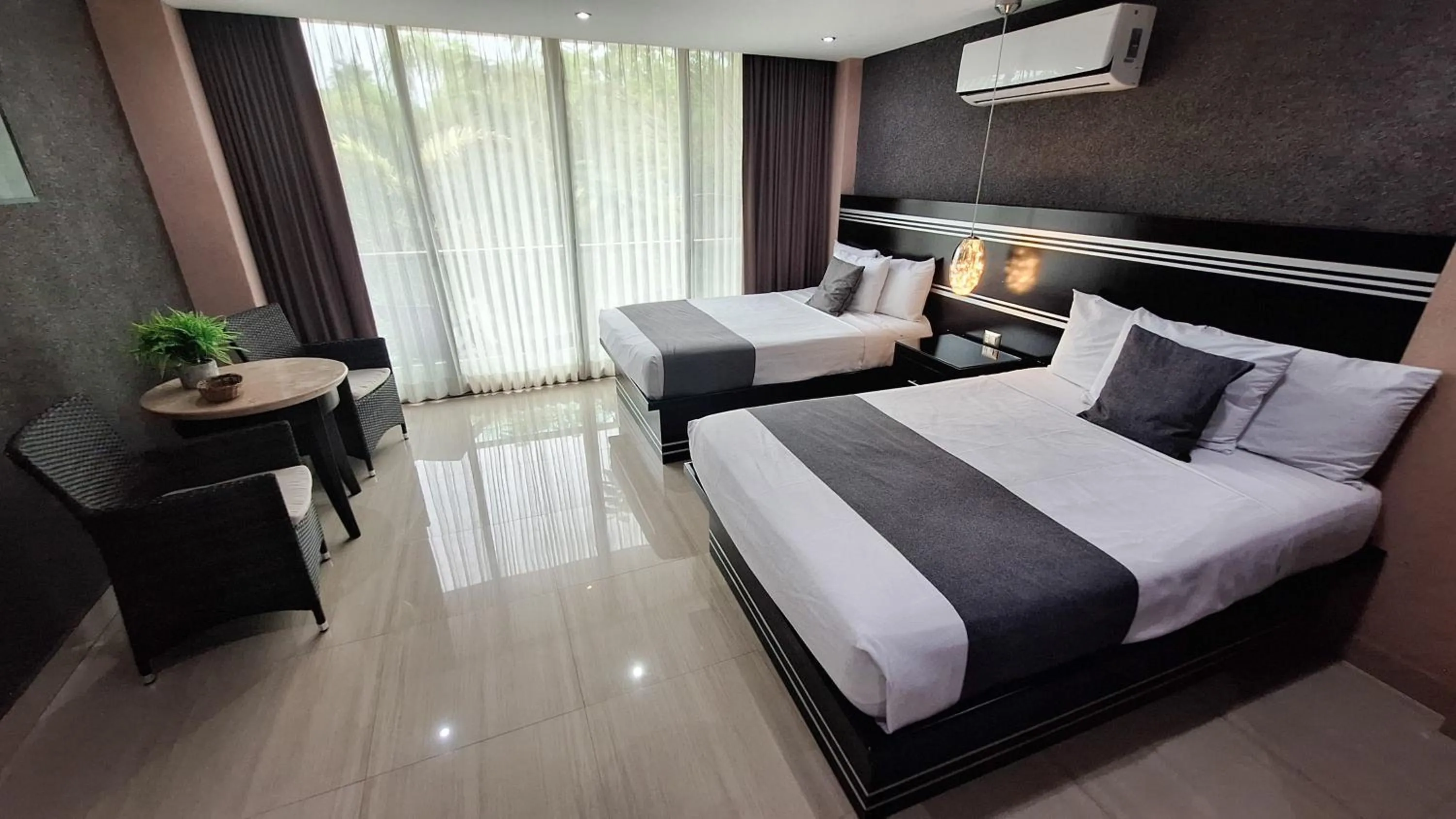 Bed in Hotel & Suites Country Valladolid