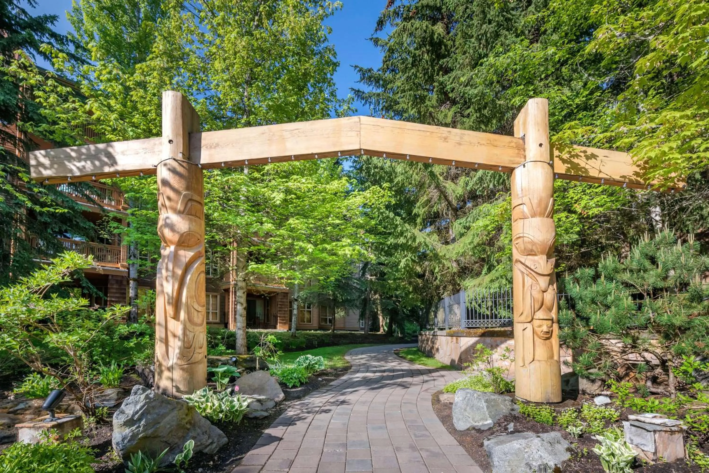 Property building in Hilton Grand Vacations Club Whistler