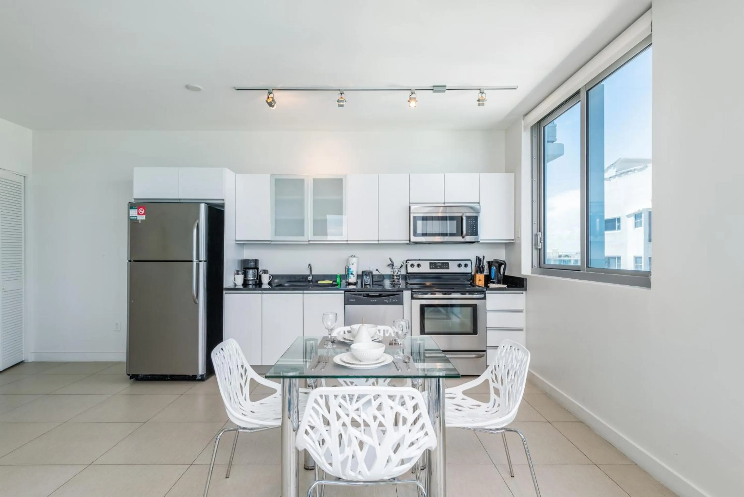 Kitchen or kitchenette in Global Luxury Suites at Monte Carlo