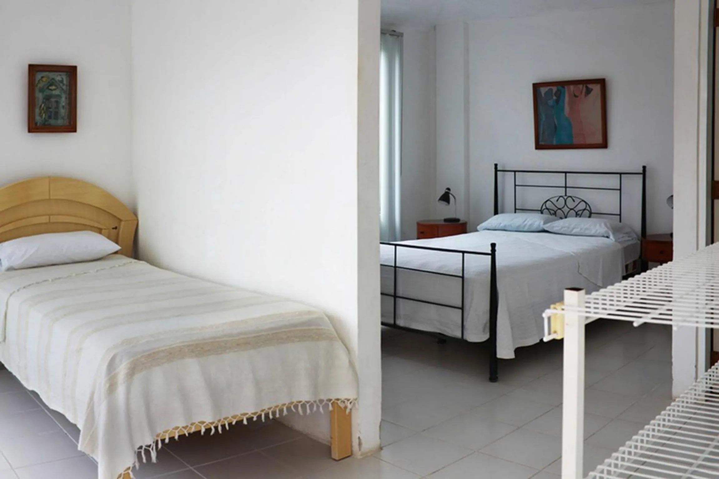 Bathroom, Bed in Oceanic Lodge