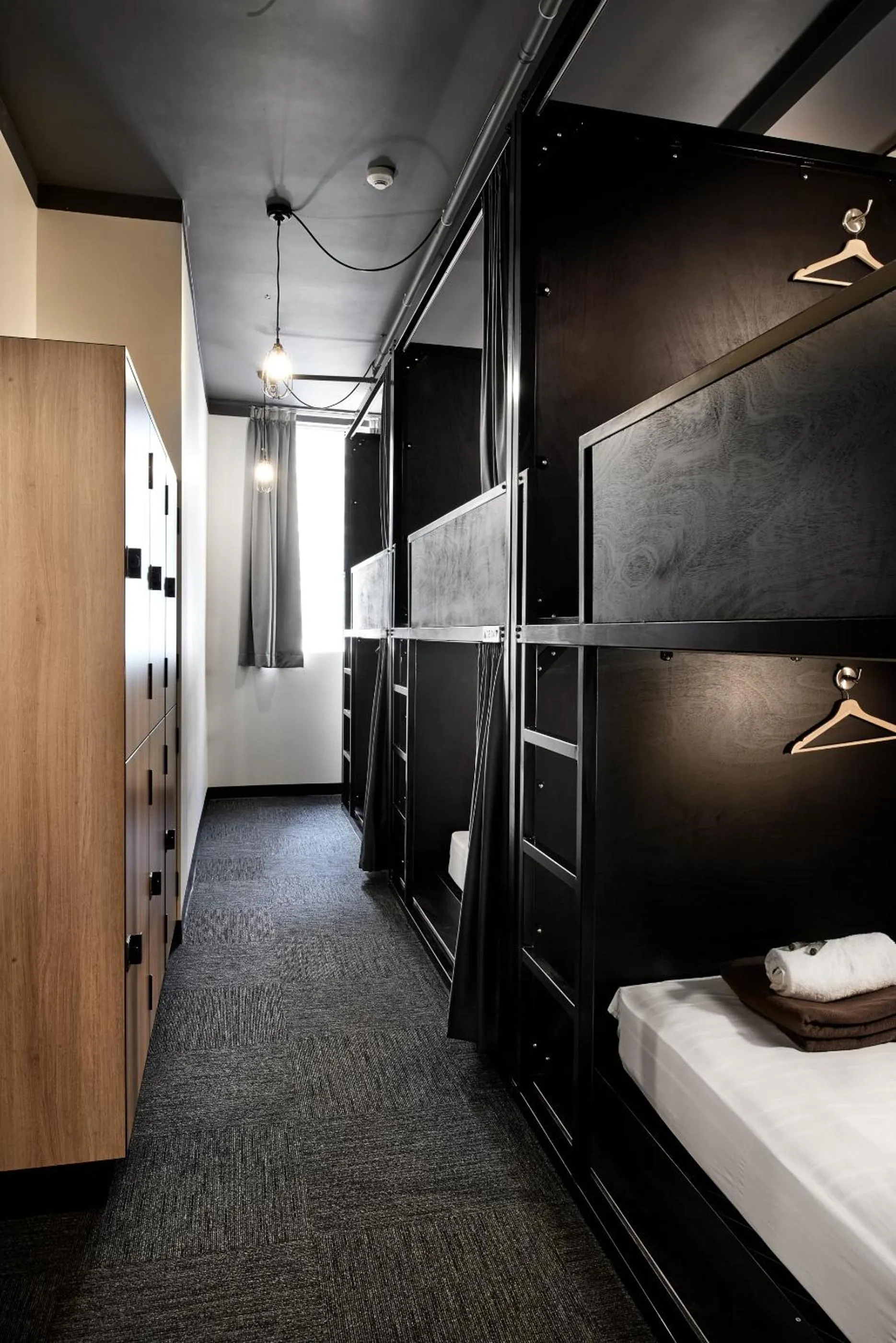 City view, Bed in The Pod Sydney