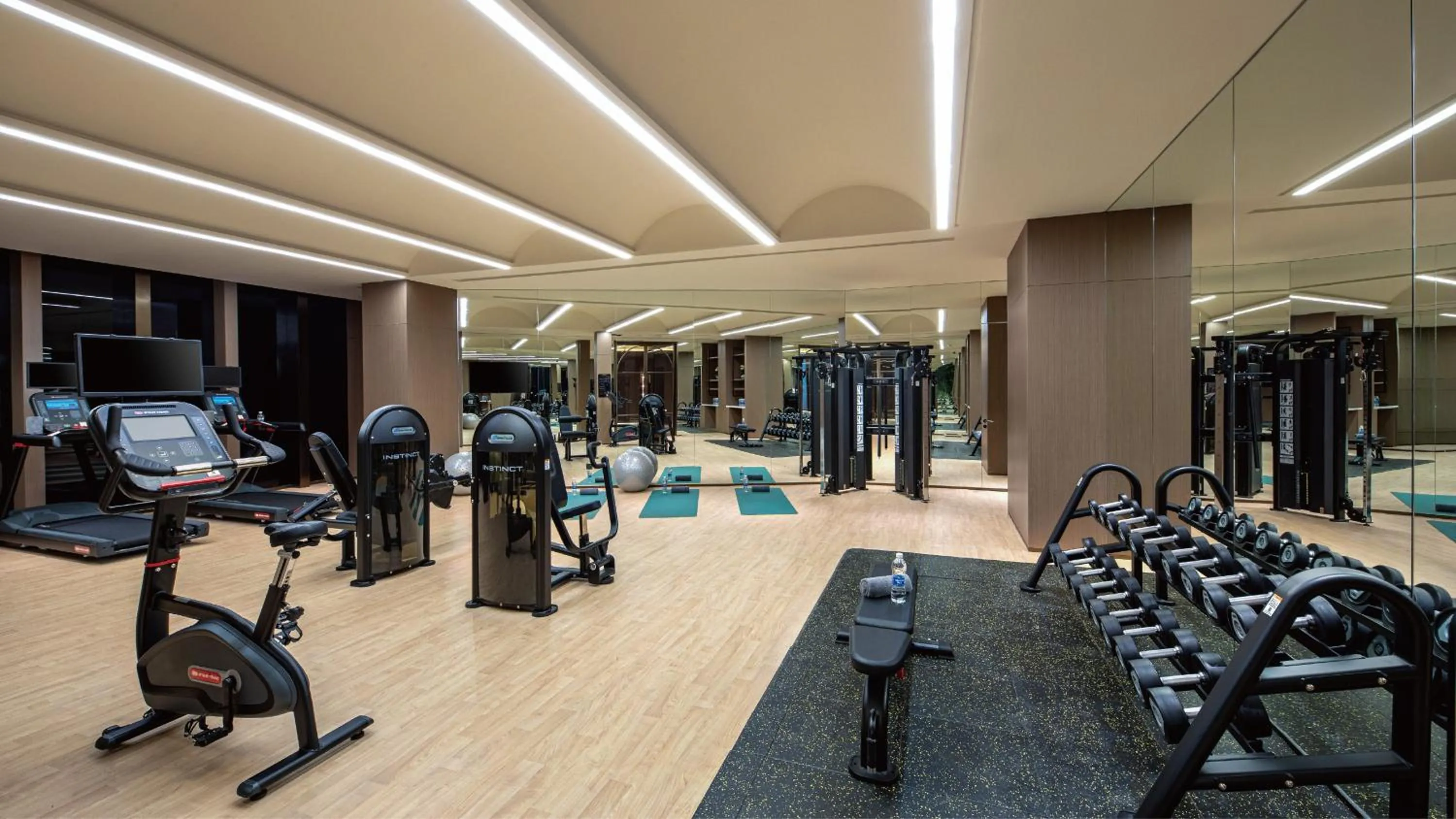 Fitness centre/facilities in voco Shanghai Zhangjiang by IHG