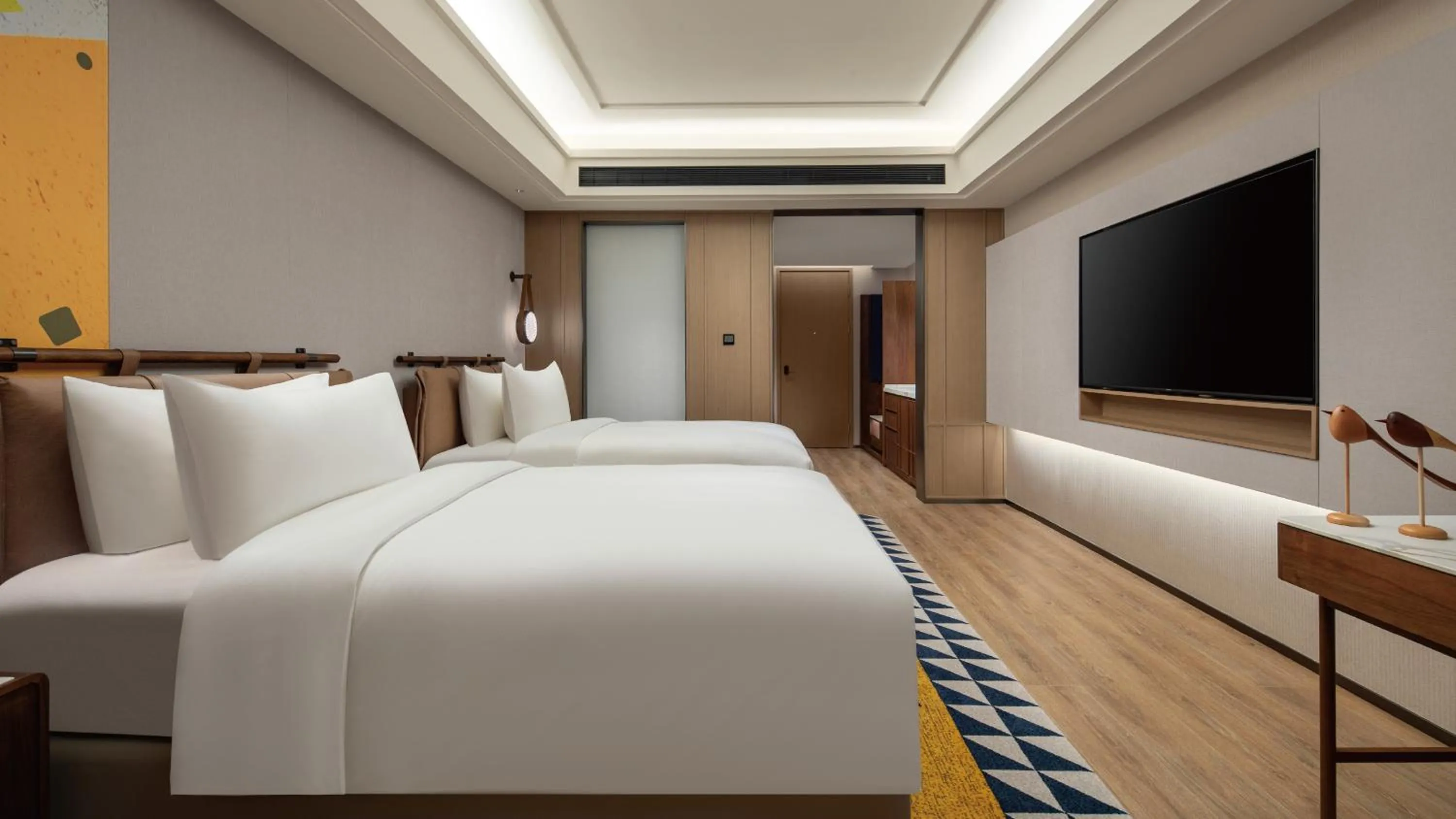 Photo of the whole room, Bed in voco Shanghai Zhangjiang by IHG