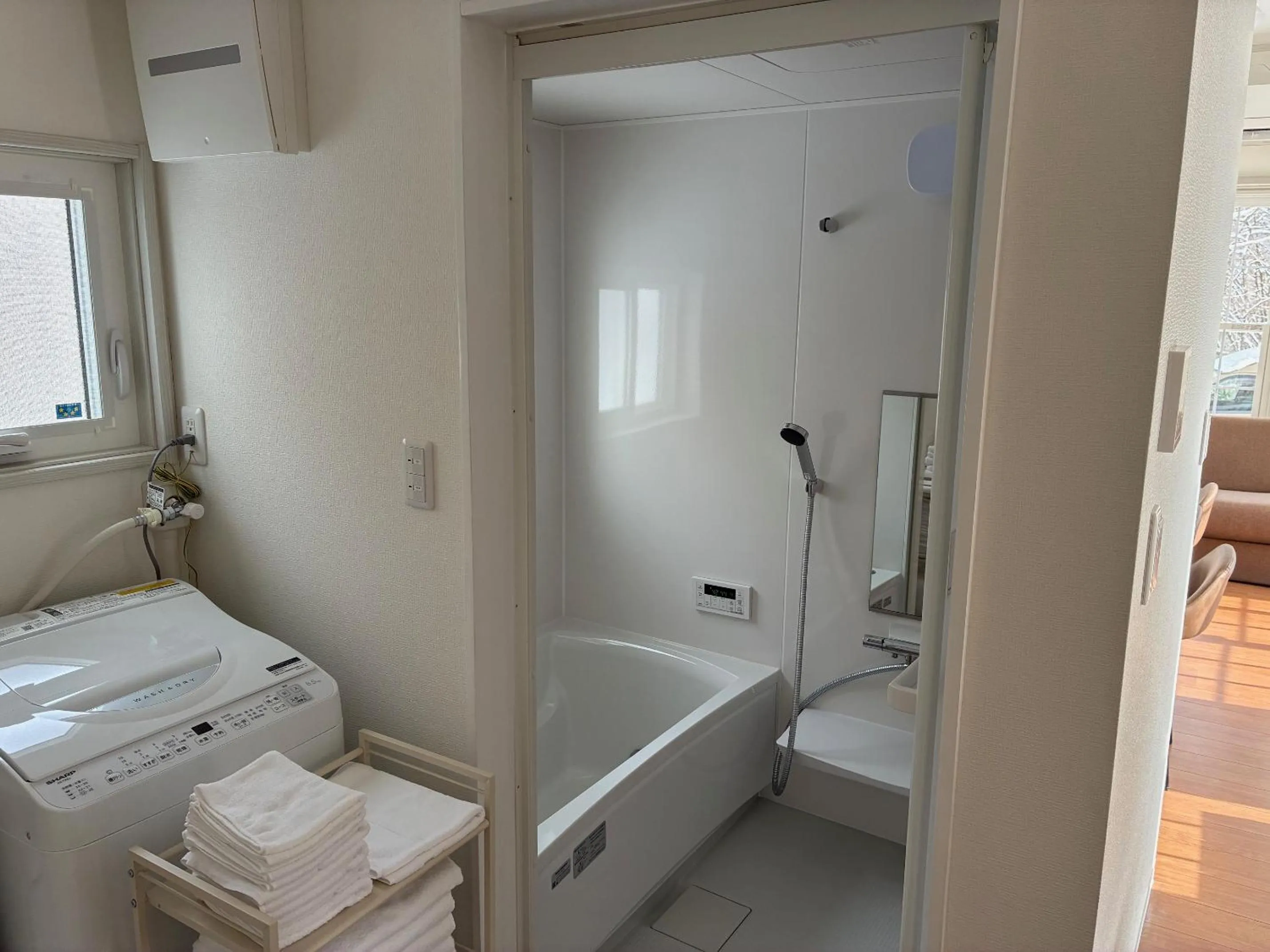 Hakuba Canadian Lodge