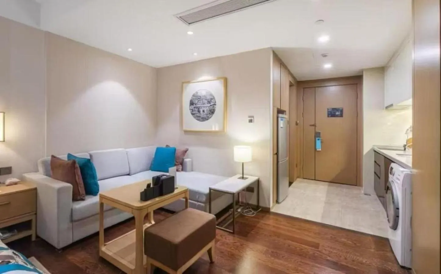 Living room, Bed in Somerset Yangtze River Chongqing