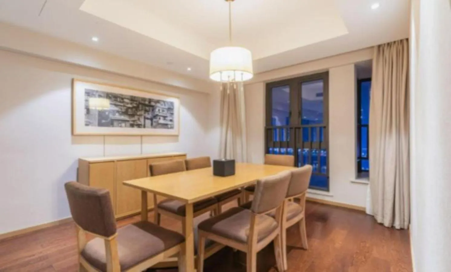 Living room in Somerset Yangtze River Chongqing