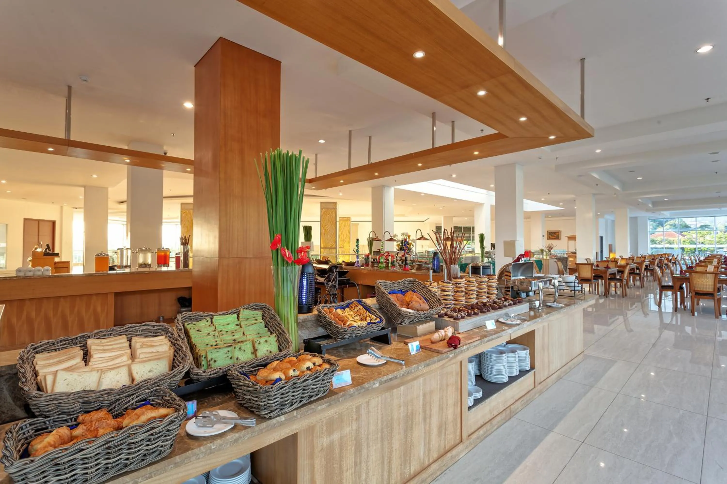 Breakfast in Le Eminence Puncak Hotel Convention & Resort