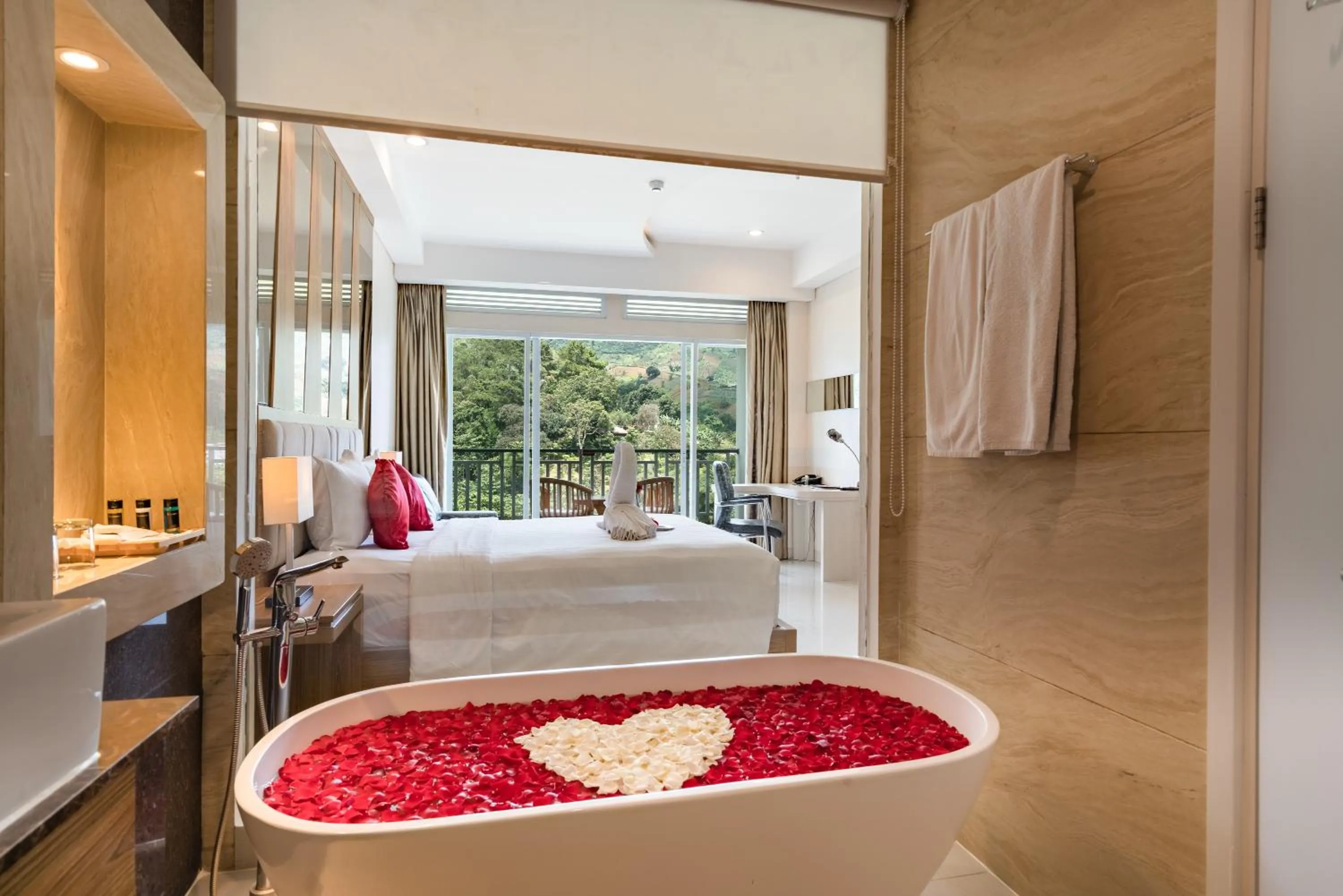 Property building in Le Eminence Puncak Hotel Convention & Resort