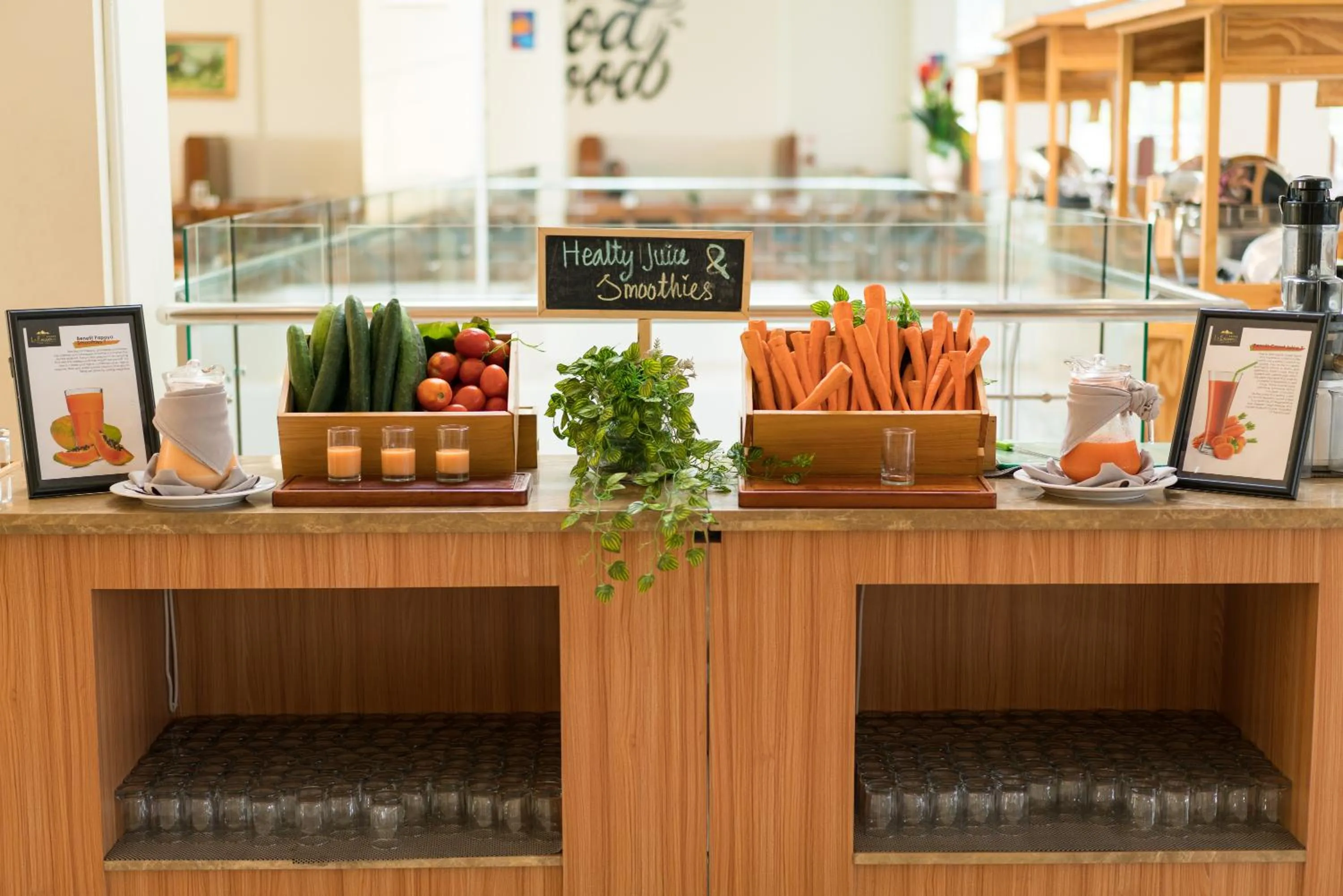 Food in Le Eminence Puncak Hotel Convention & Resort