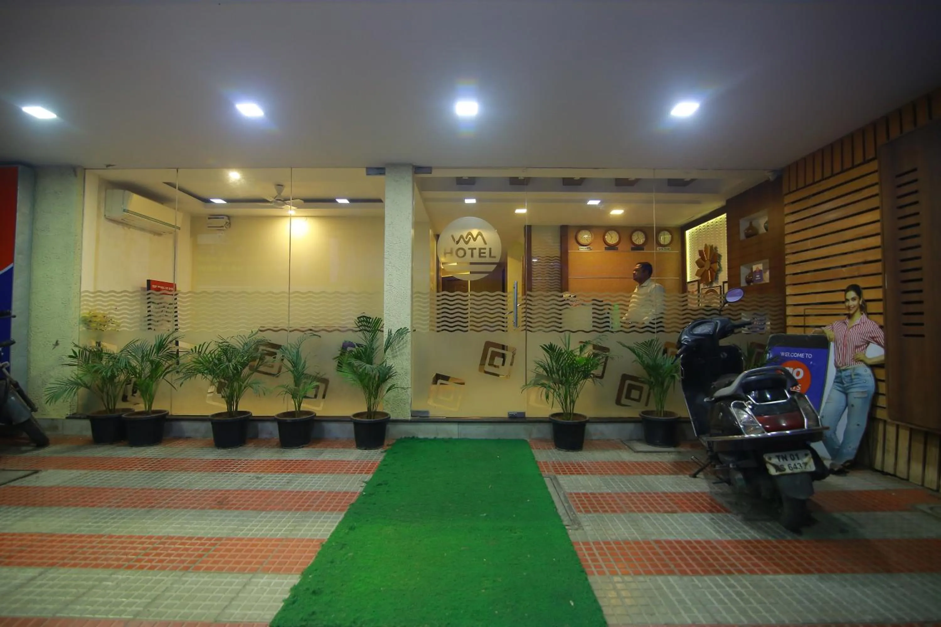 Facade/entrance in Hotel White Mount