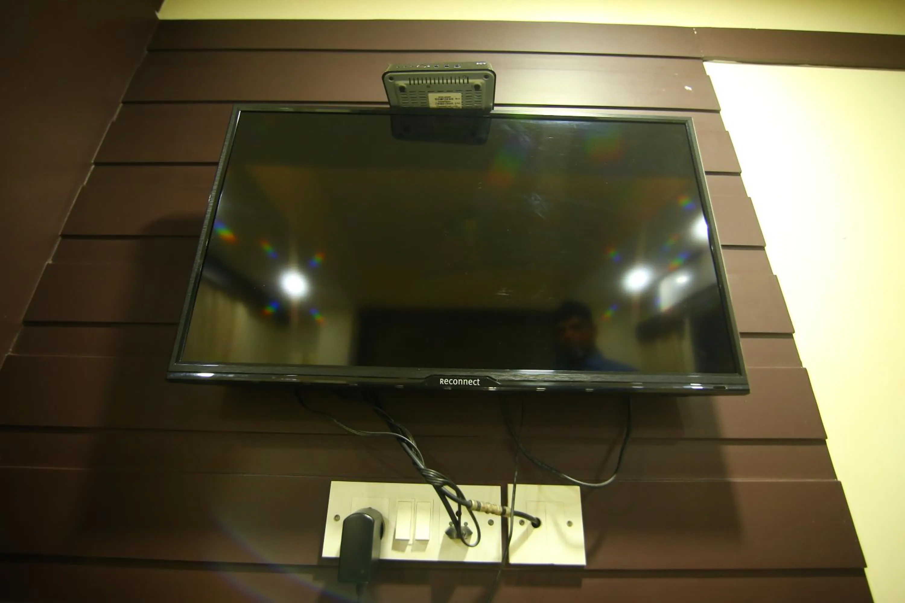 Communal lounge/ TV room in Hotel White Mount