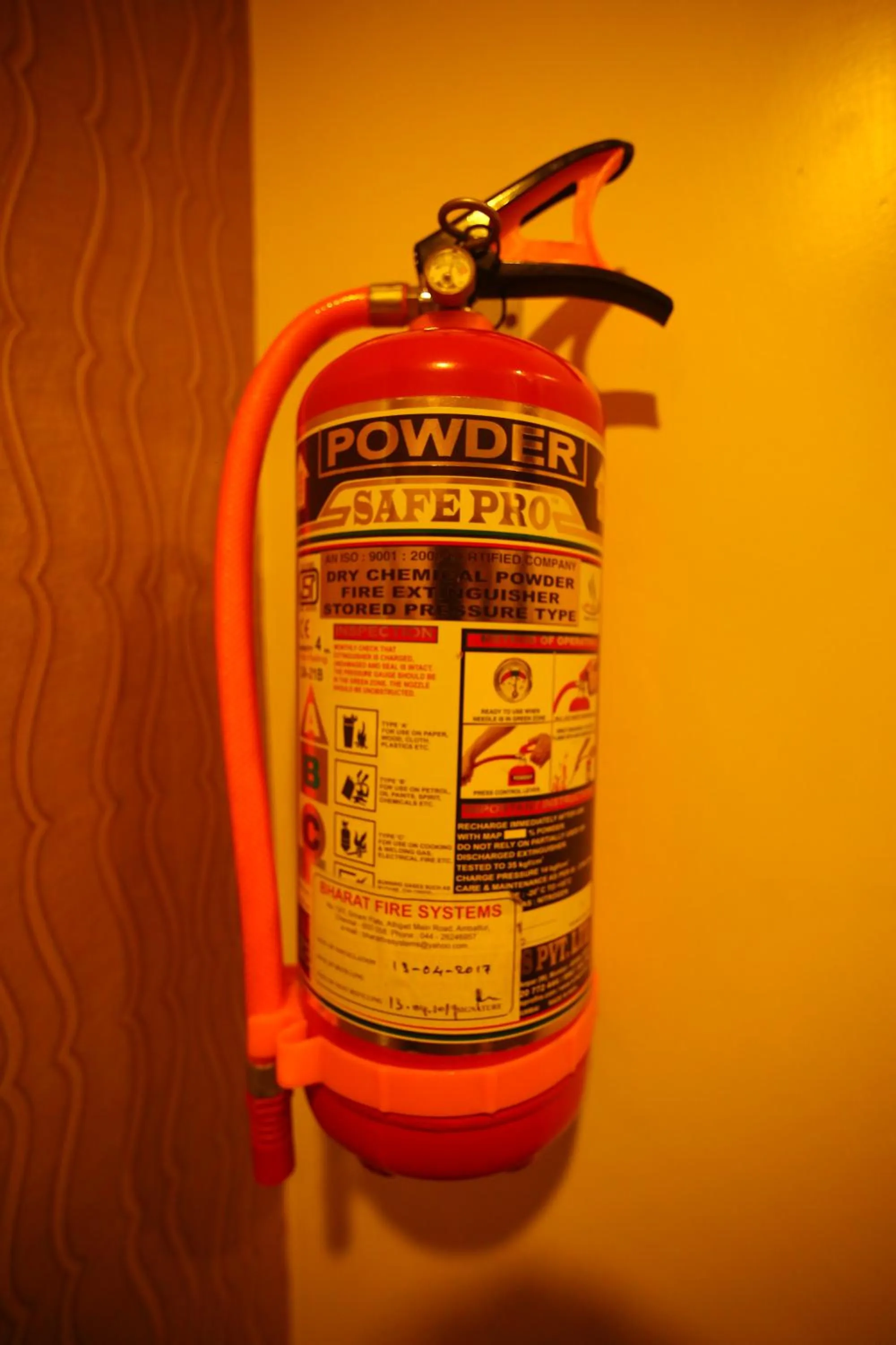 Certificate/Award in Hotel White Mount