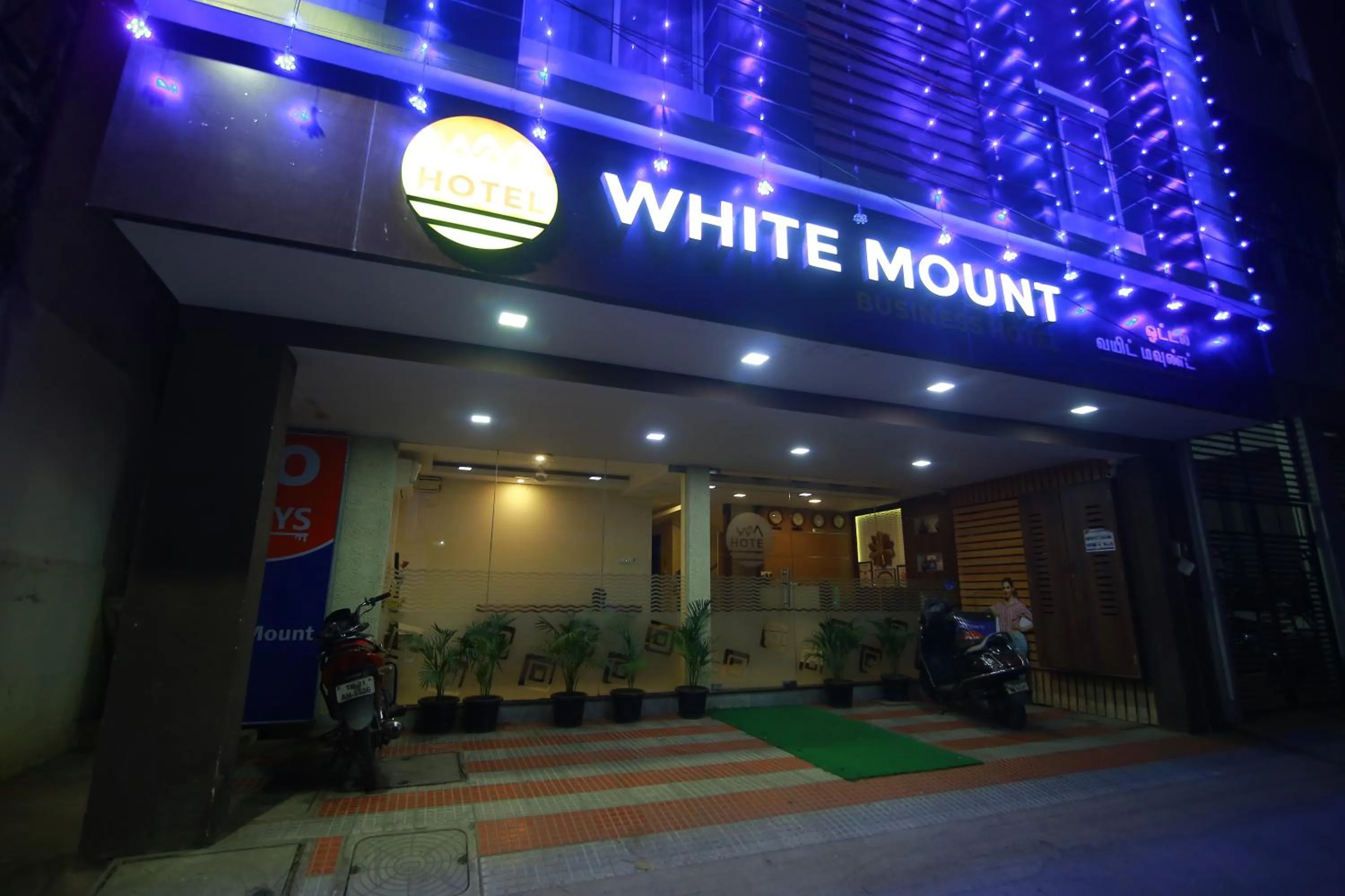 Hotel White Mount