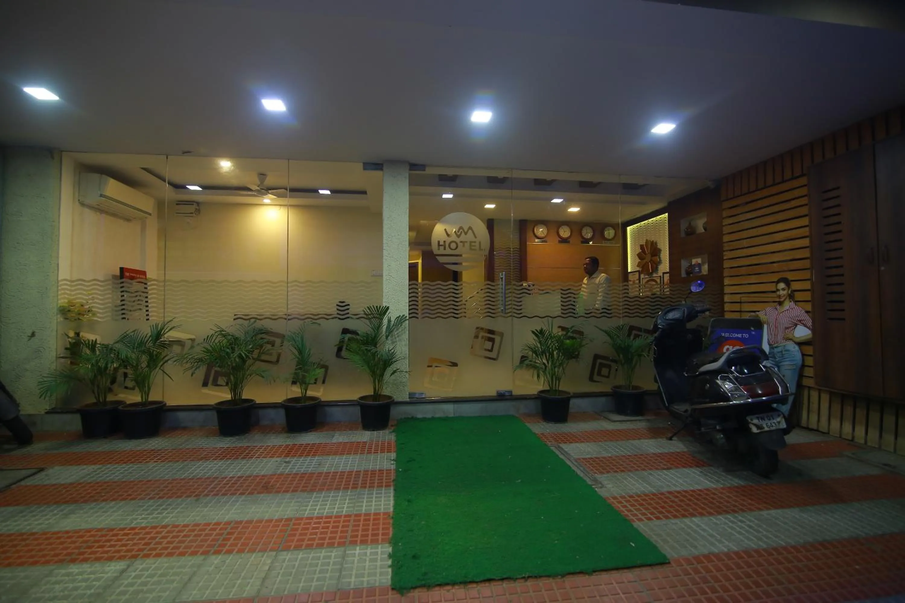 Facade/entrance in Hotel White Mount