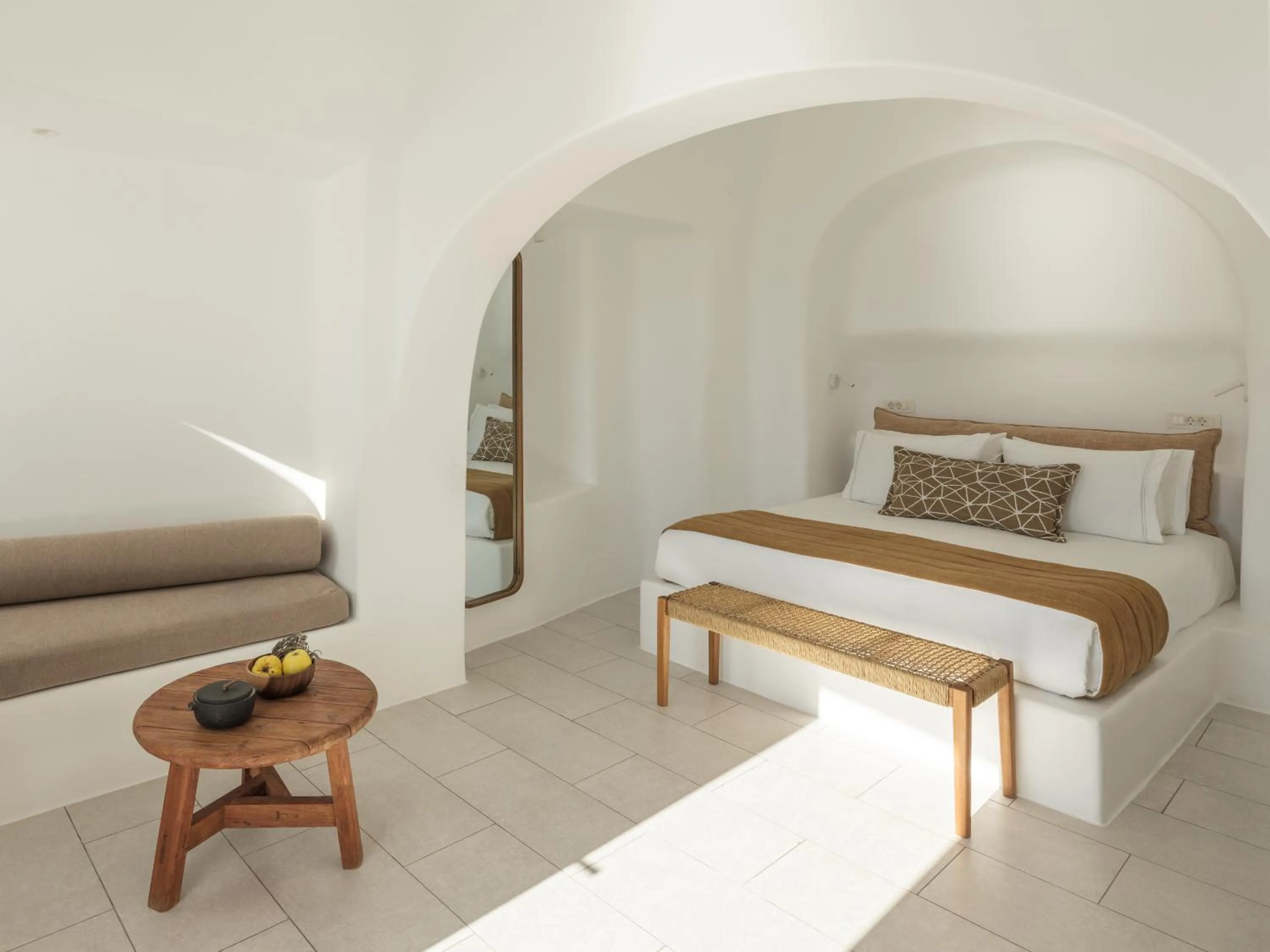 Bed in Aspaki by Art Maisons