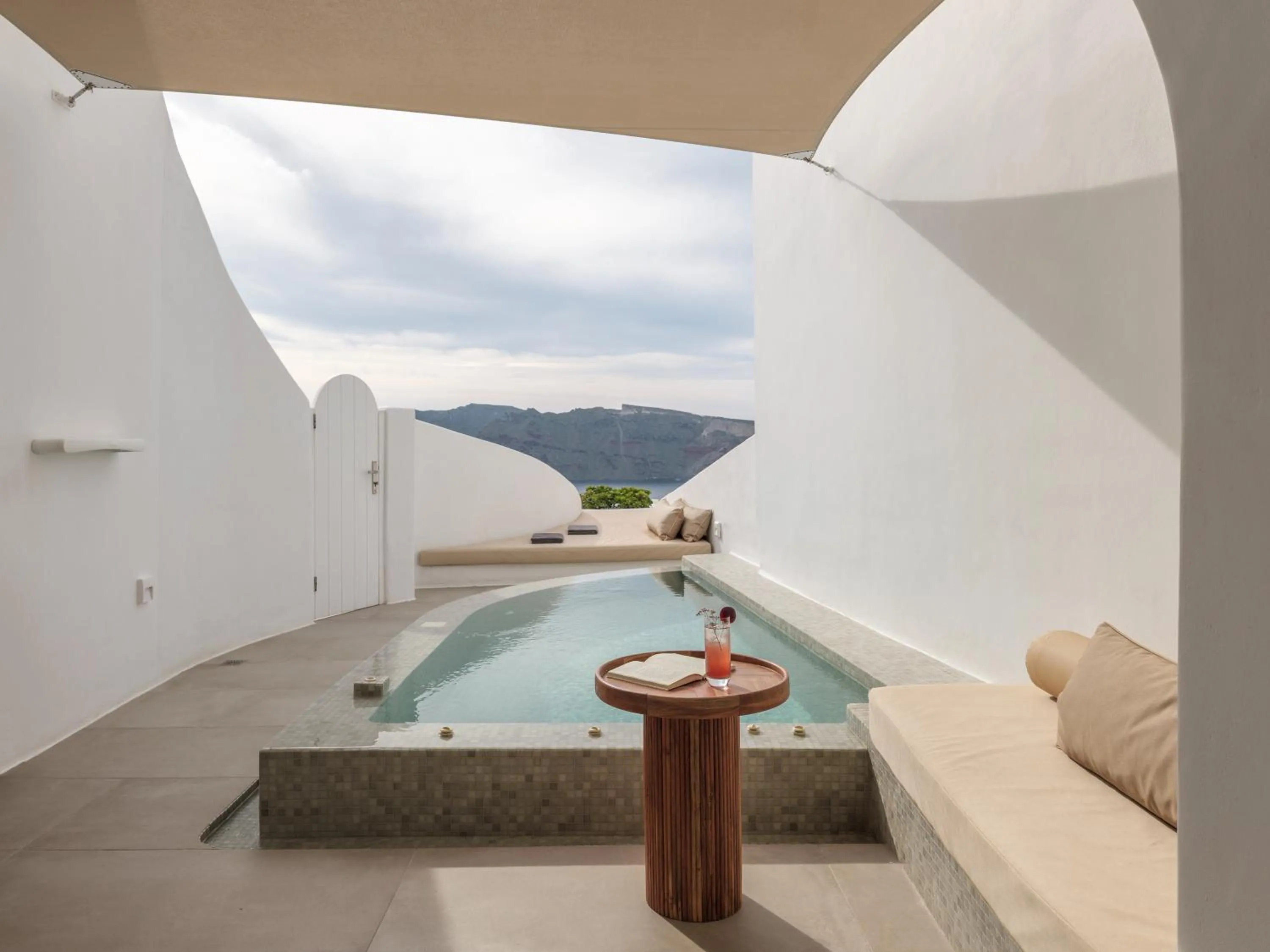 Aspaki by Art Maisons